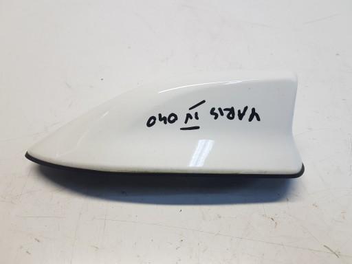 Yaris IV P21 антена акула 040