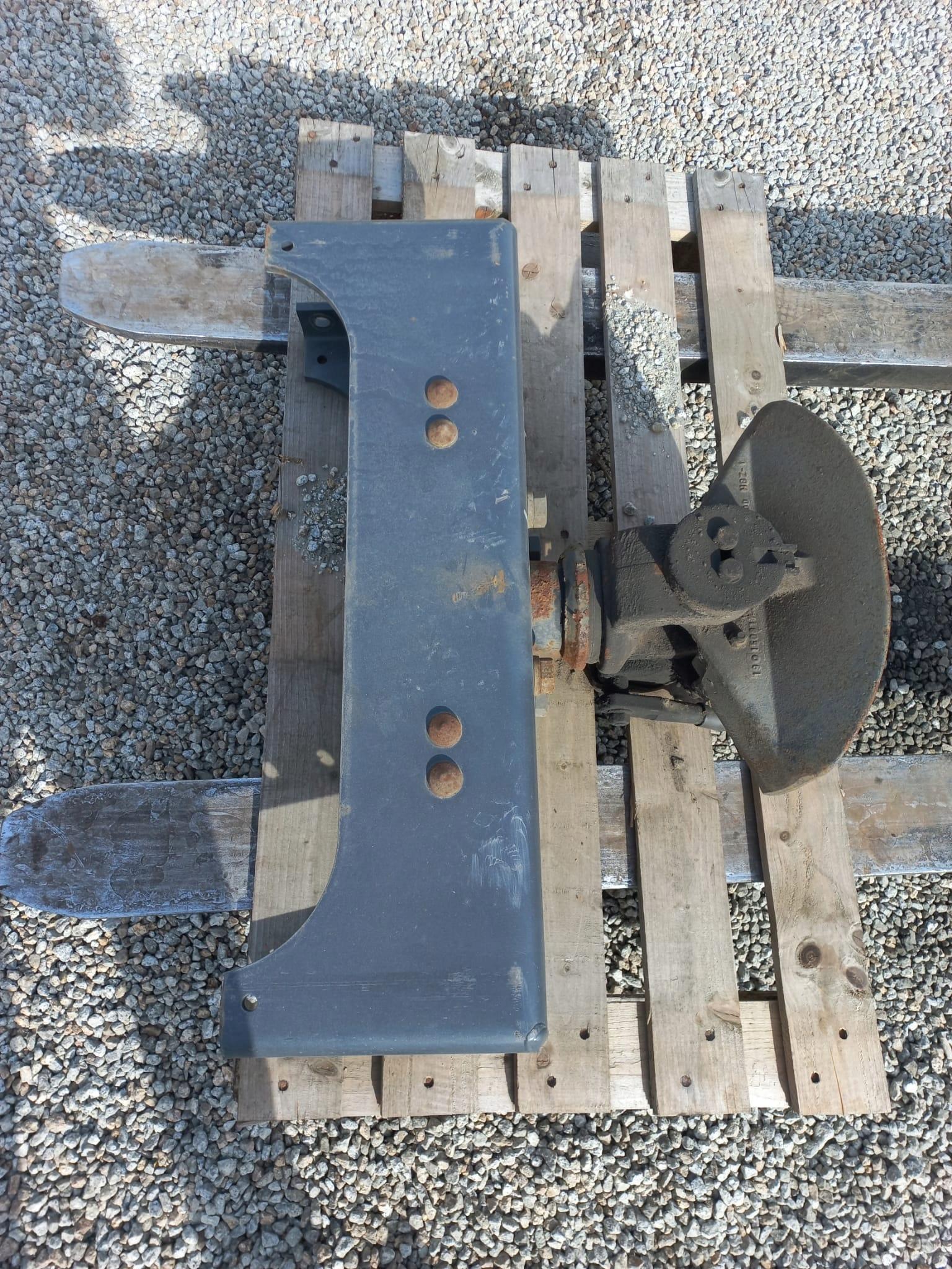 Крюк балка крюк задний задний SCANIA P380 11R E5