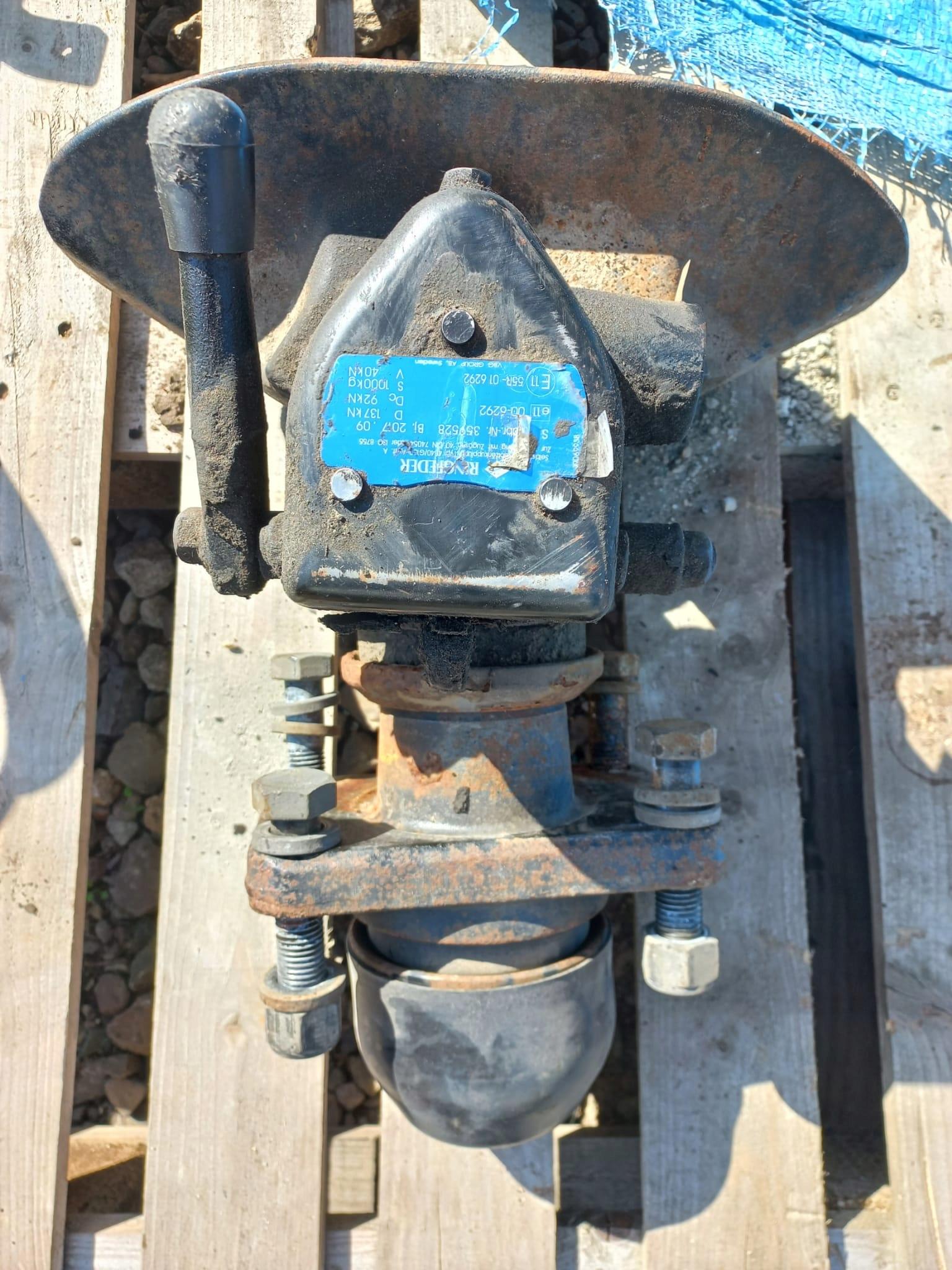 Крюк задний задний SCANIA P380 11R E5