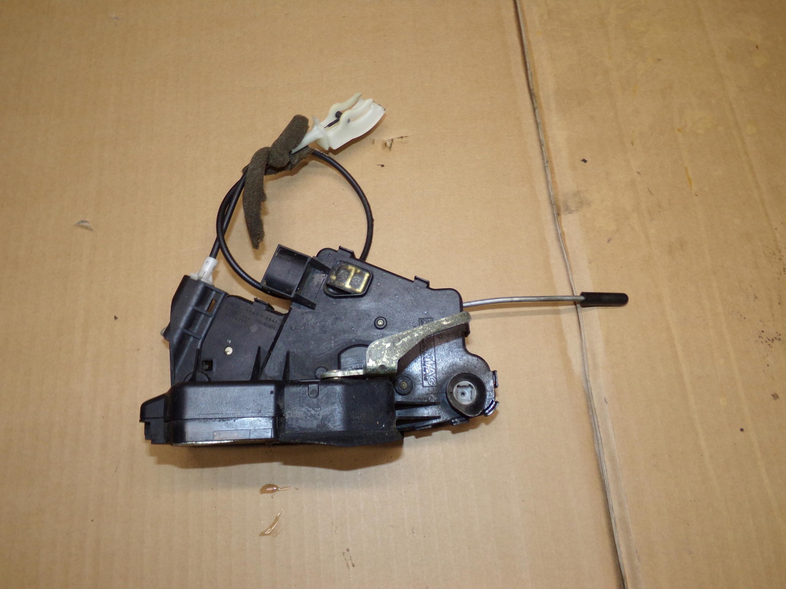 Замок дверей лівий передній 7-контактний трос BMW E46 Європа