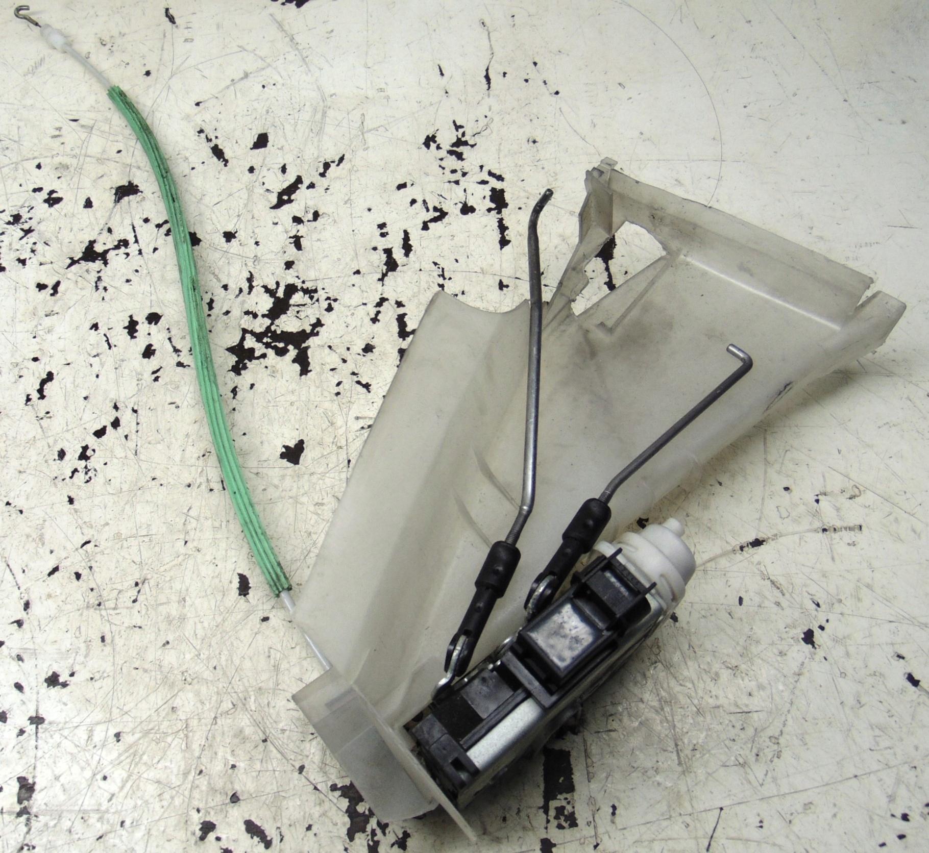 8L1837015A - Замок двери левый передний AUDI A3 8L 5D Европа