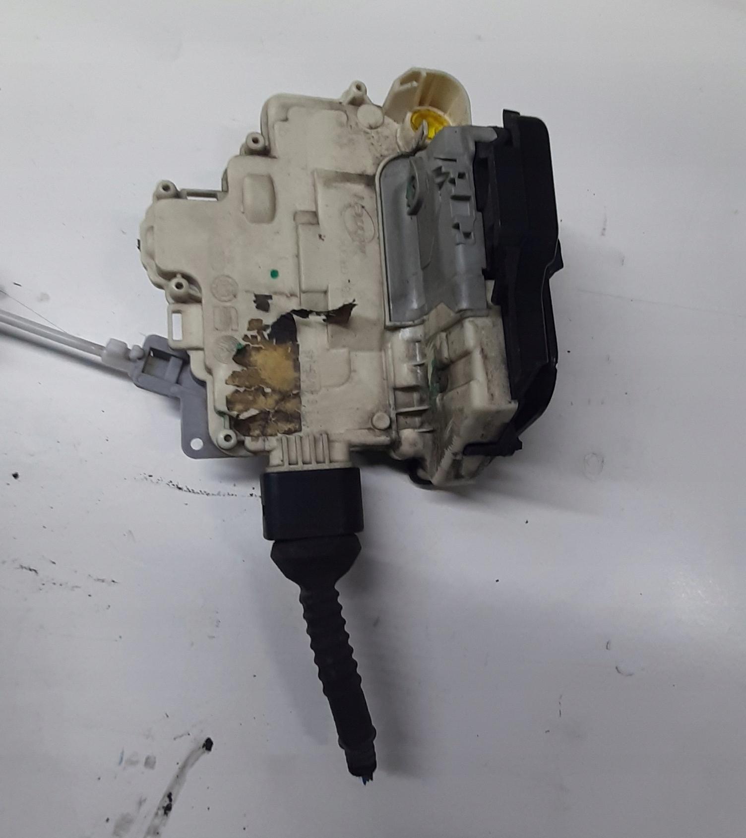 Замок дверей лівий передній AUDI A3 / 8P EUR 9 PIN