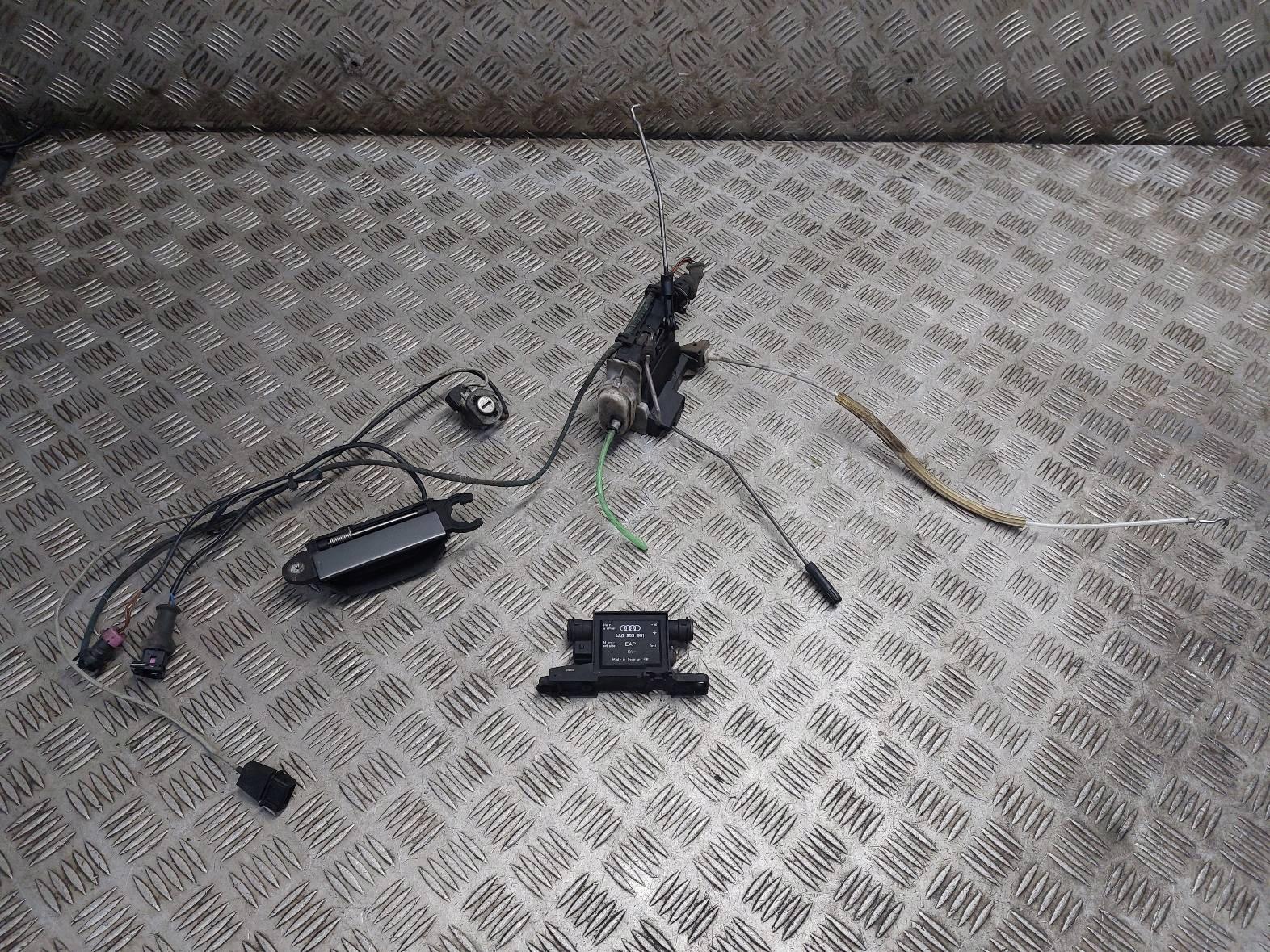 4A1837015D 4A0837205 - Замок двери левый передний + ручка AUDI A6 C4