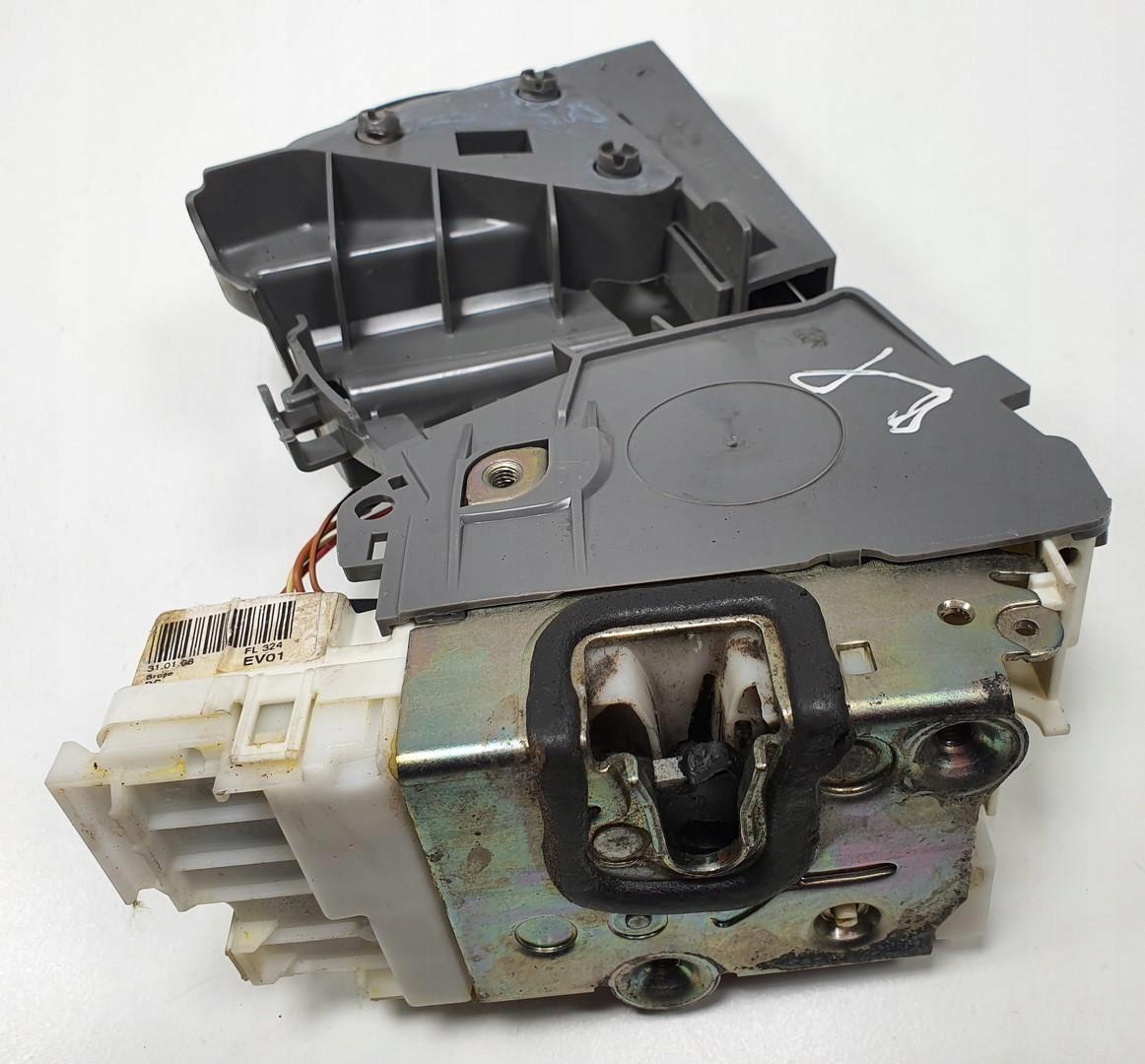 1697202535 - Замок двери левый передний MERCEDES R-KL W251 Европа