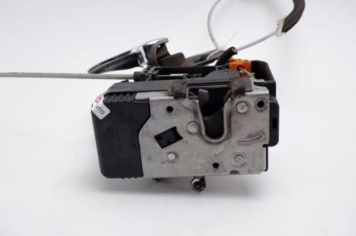 ЗАМОК ДВЕРИ ПЕРЕДНИЙ ЛЕВЫЙ OPEL MERIVA A 13154791