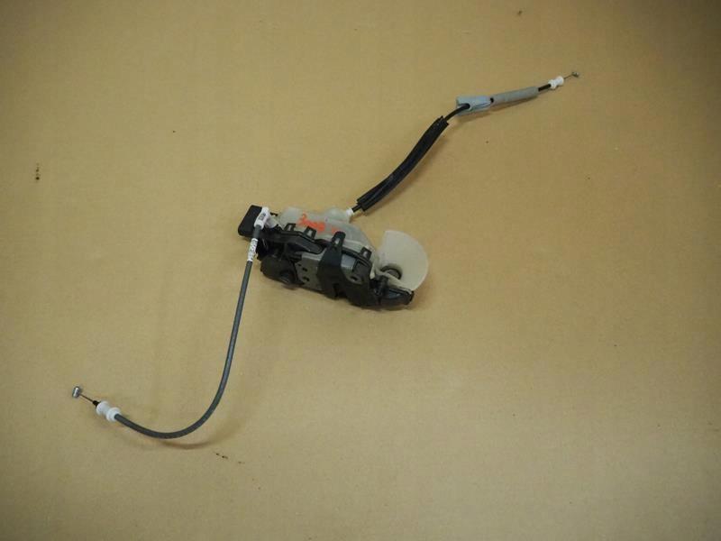 PSA104235 - ЗАМОК ПЕРЕДНЕЙ ЛЕВОЙ ДВЕРИ PEUGEOT 3008 II