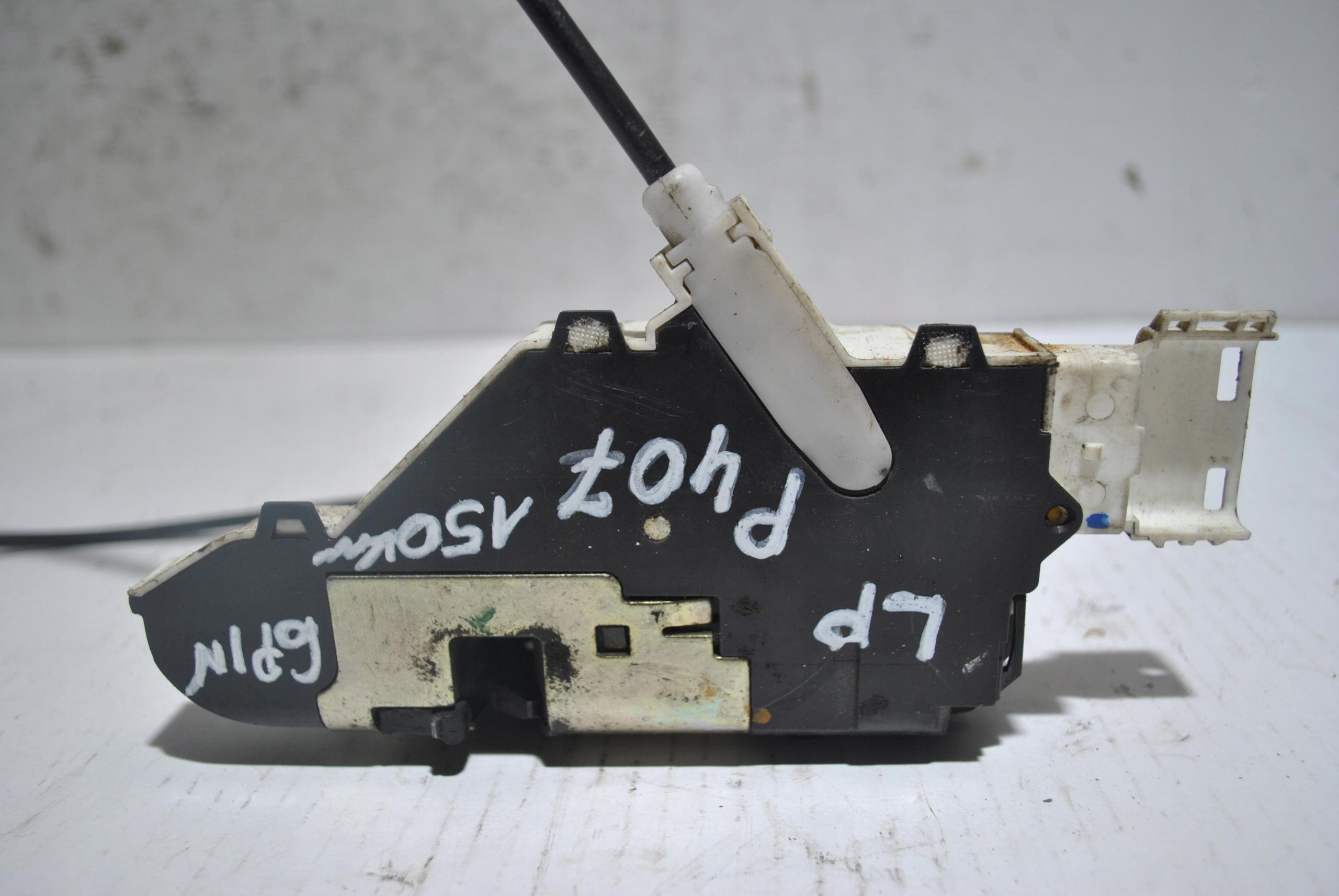 ЗАМОК ДВЕРЕЙ ЛІВИЙ ПЕРЕДНІЙ PEUGEOT 407 6 PIN