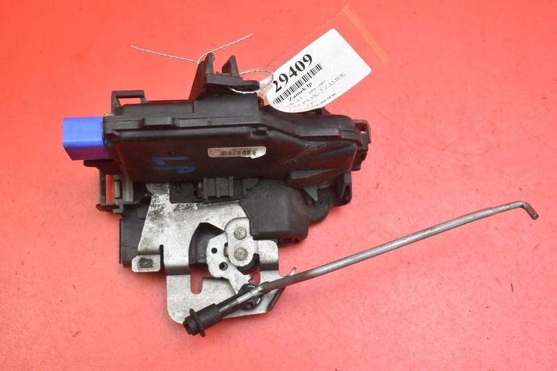 Замок двери левый передний передний EU AUDI A3 8P 03R