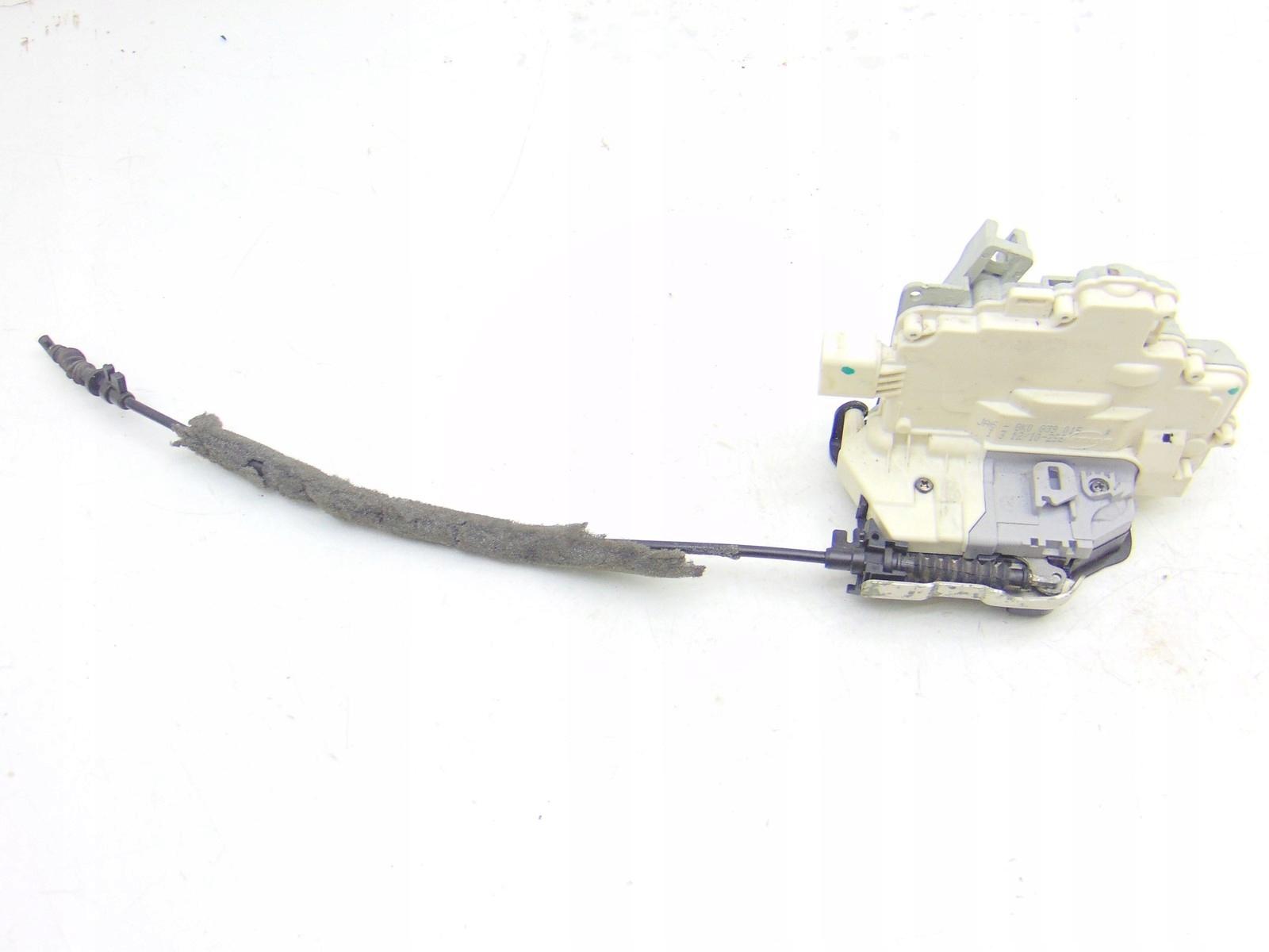 Замок двери левый задний 8 PIN AUDI A4 B8 8K0839015 EU