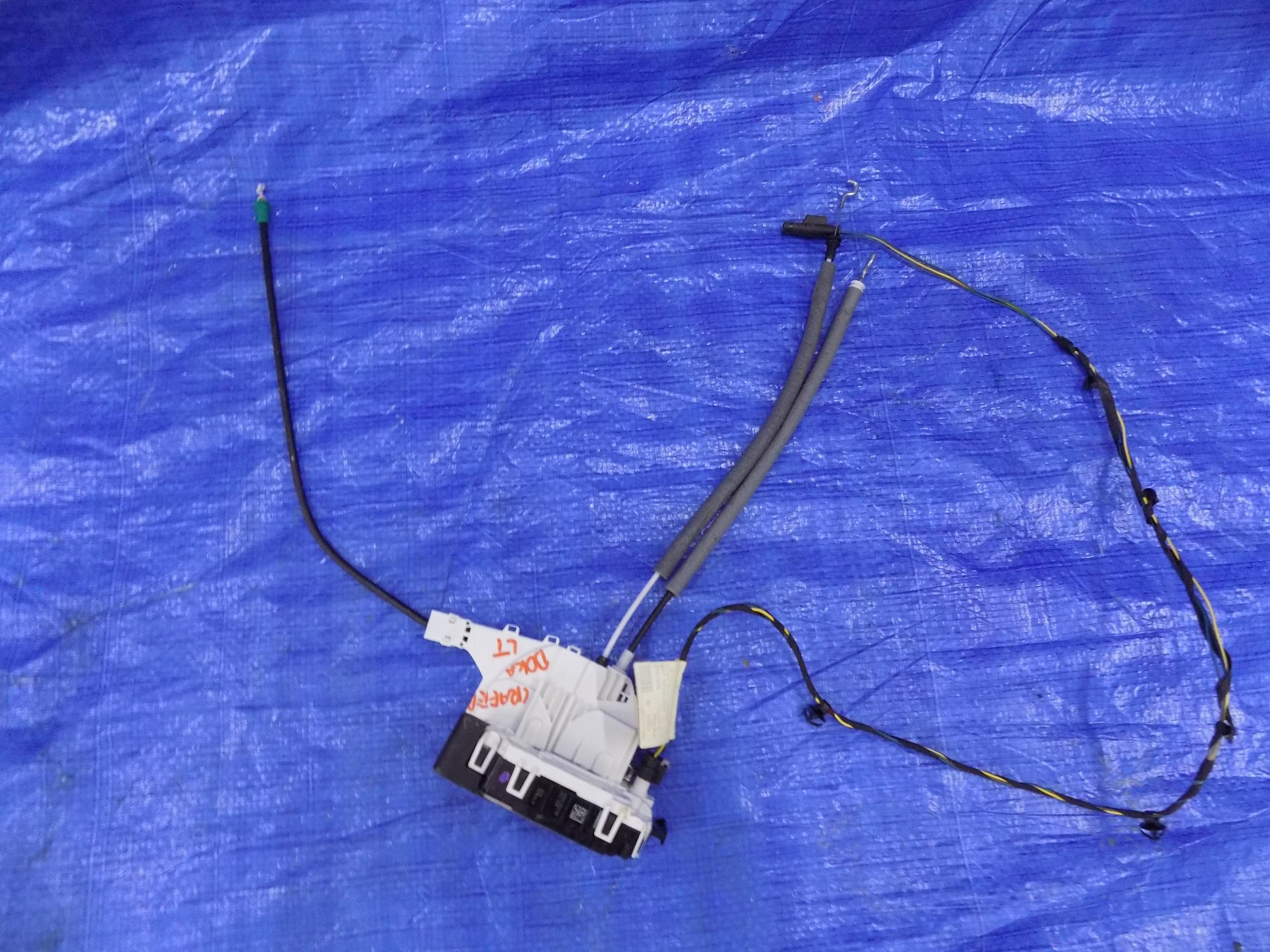 A9067302735 - ЗАМОК ДВЕРІ ЛІВИЙ ЗАДНІЙ CRAFTER SPRINTER 906 DOKA