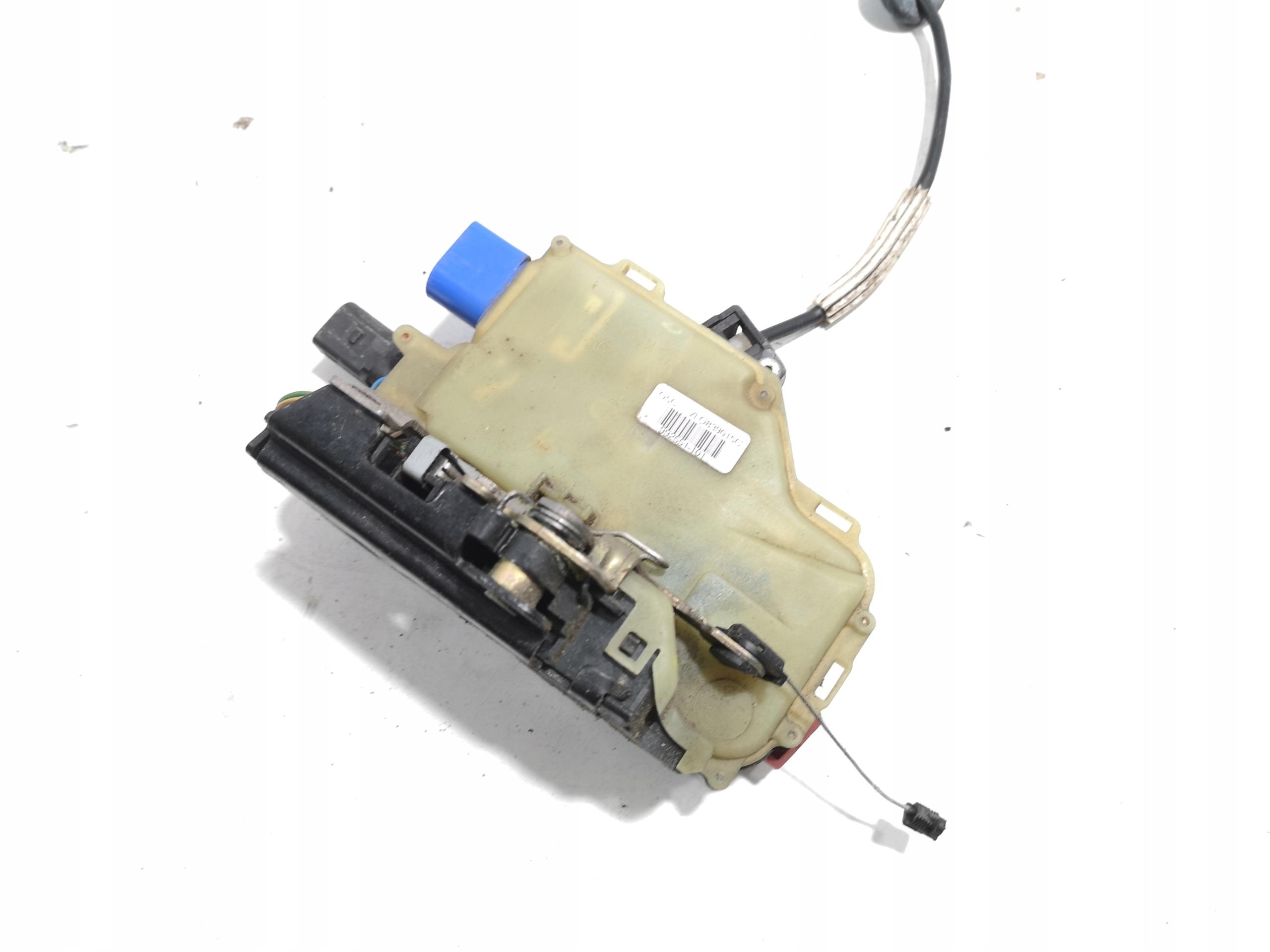7L0839015C - ЗАМОК ДВЕРИ ЛЕВЫЙ ЗАДНИЙ KEYLESS VW TOUAREG 7L