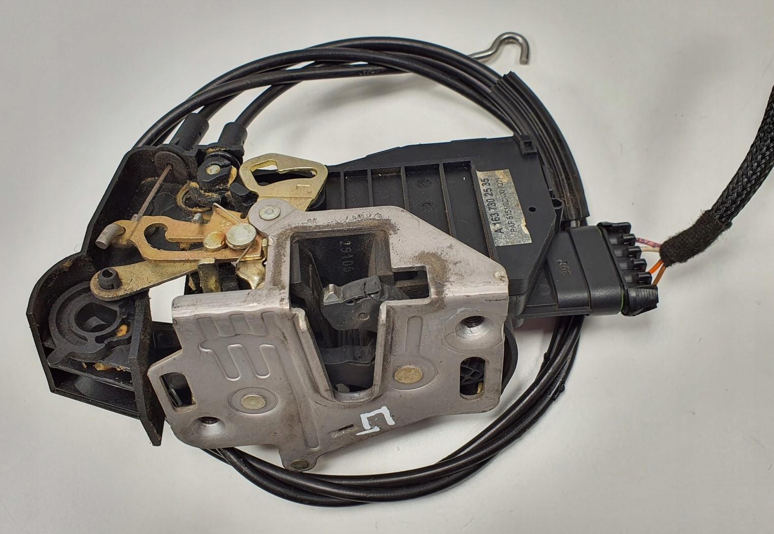 Замок двери левый задний MERCEDES ML W163