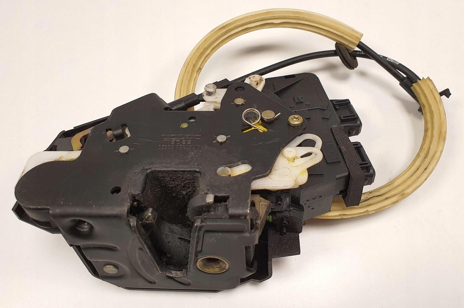 Замок двери левый VOLVO C70 и кабриолет 8626203 Европа