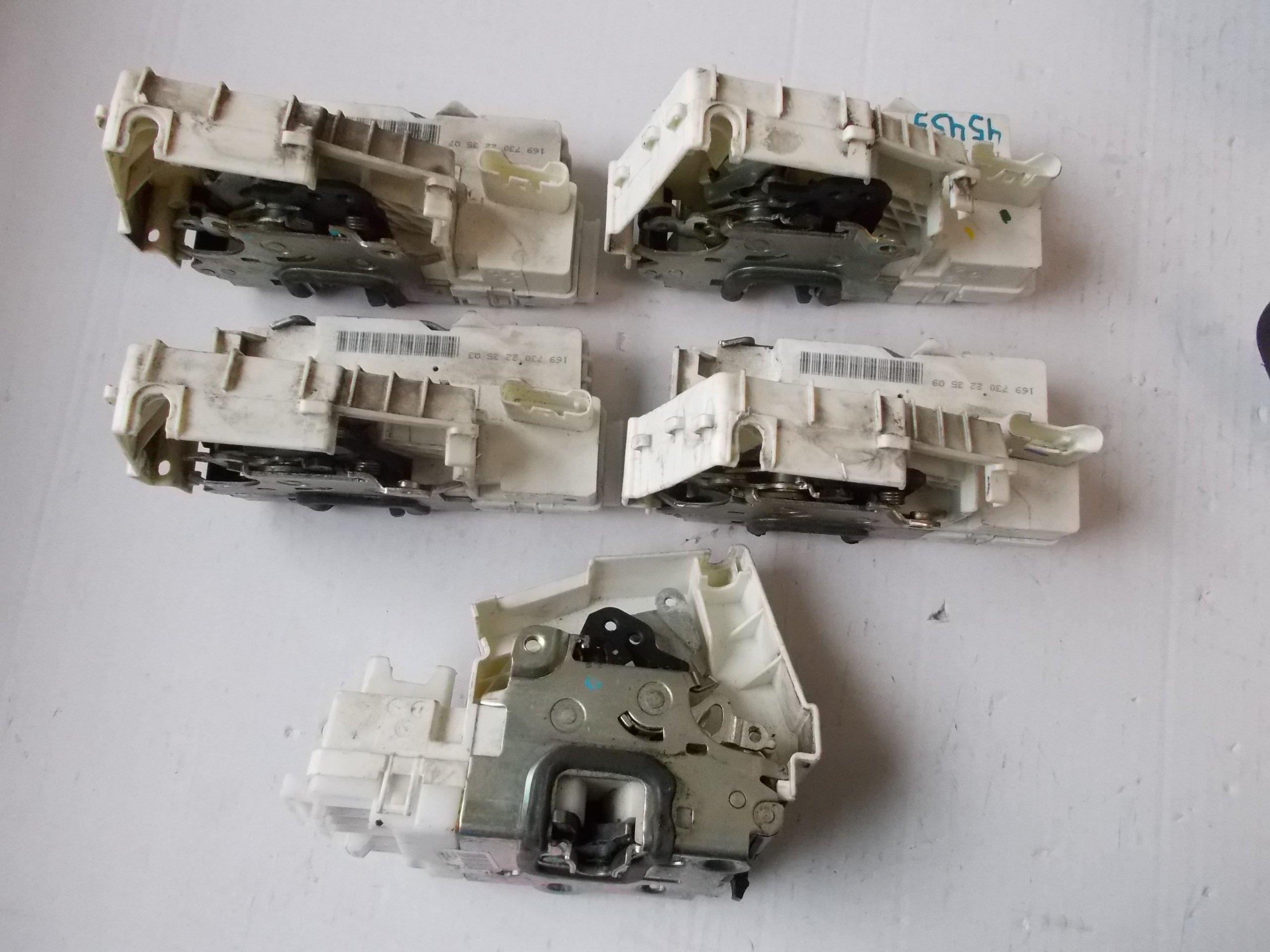 1697302135 - Замок двери MERCEDES A169 W245 задний левый X