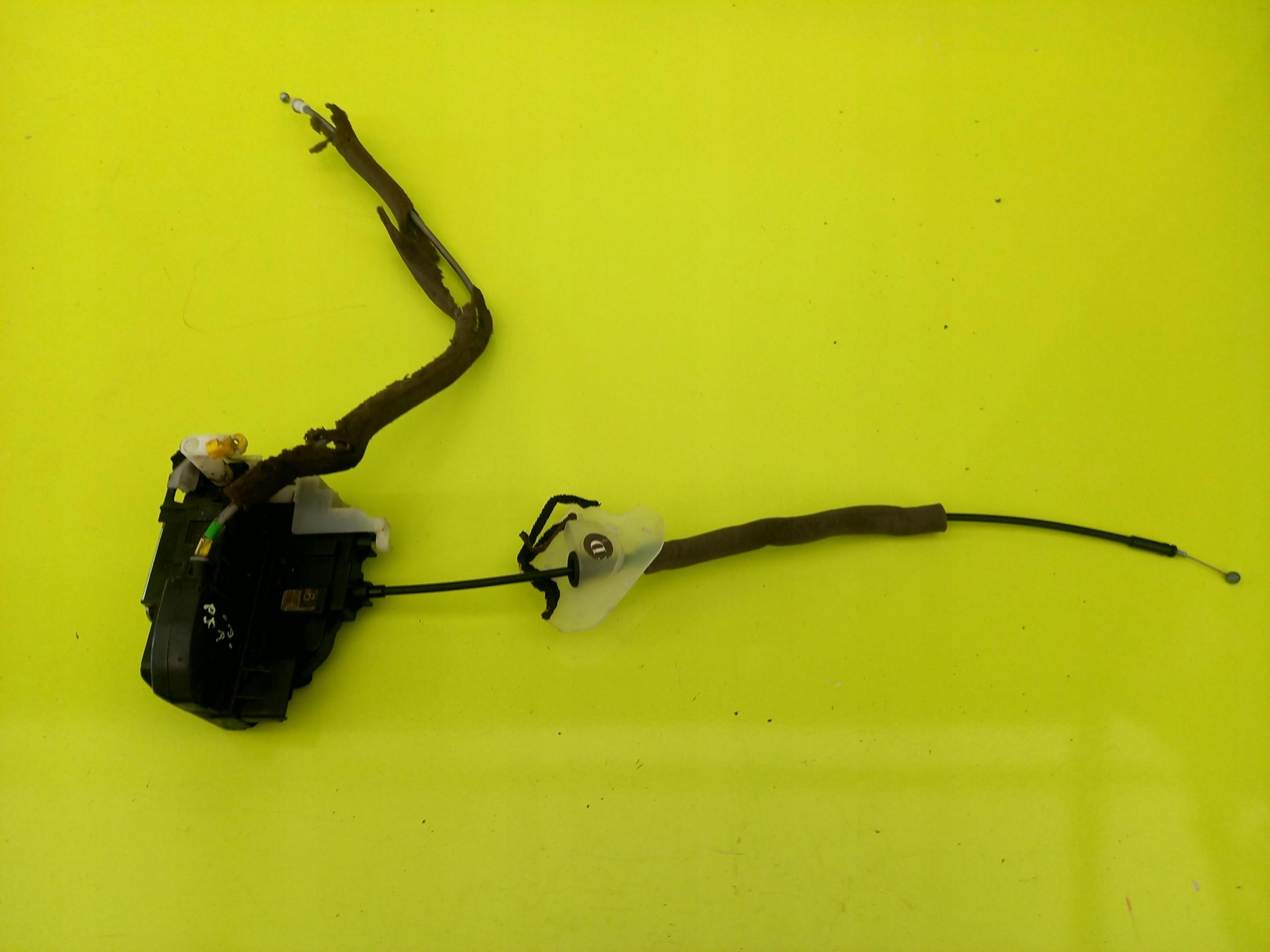 Замок двери правый 6 PIN QASHQAI J10 + 2 09R Европа