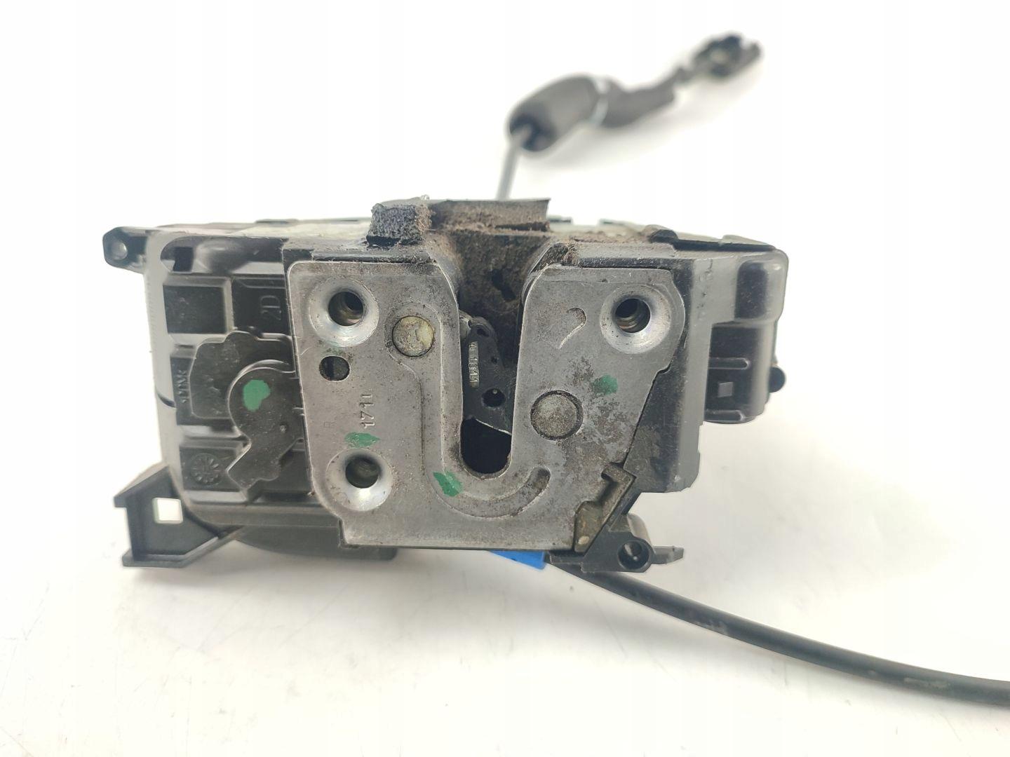 ЗАМОК ДВЕРИ ПРАВЫЙ ПЕРЕДНИЙ 4 PIN RENAULT LAGUNA III