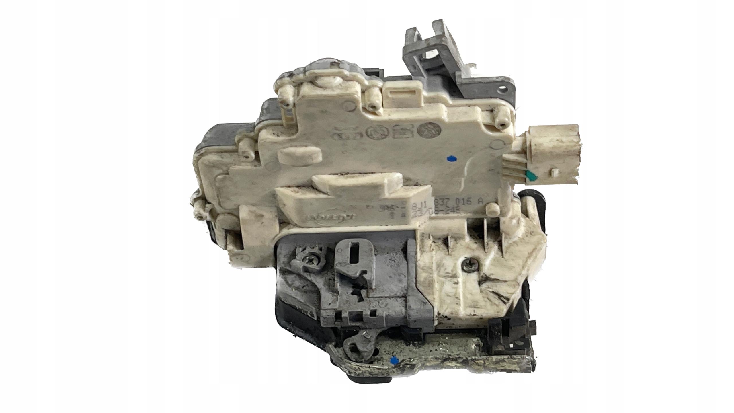 Замок двери правый передний AUDI A4 B8 8J1837016A