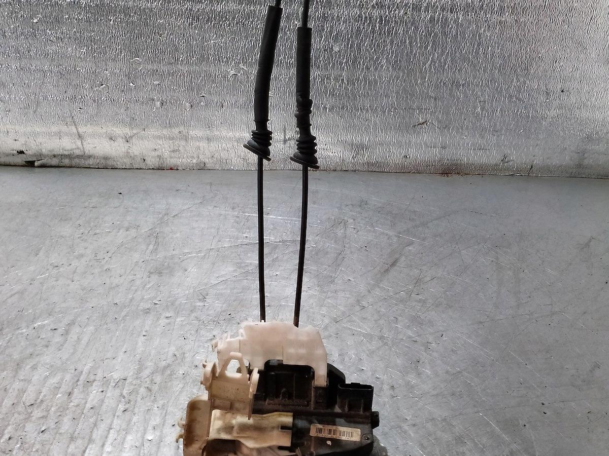 Замок передней правой двери для HYUNDAI I30 и 81320-2L030