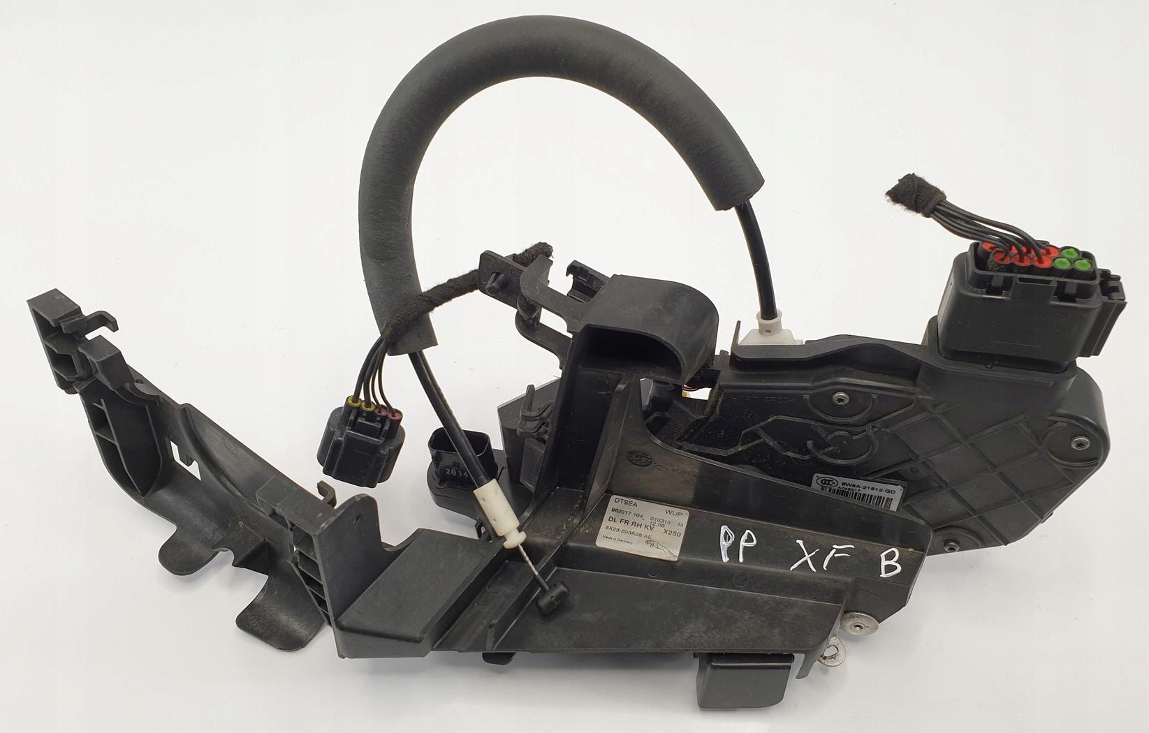 6W8A-21812-GD - Замок передней правой двери Jaguar XF X250 Европа