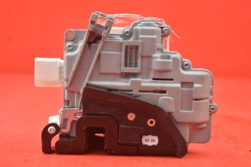 Замок двери правый передний передний EU AUDI Q7 4L 09R