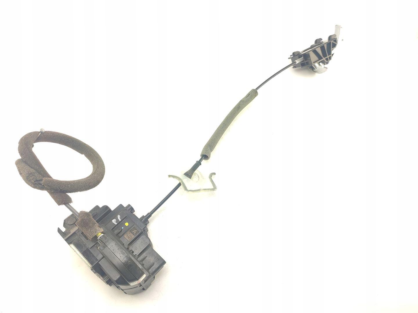 Замок двери правый передний QASHQAI J10 3 PIN Европа