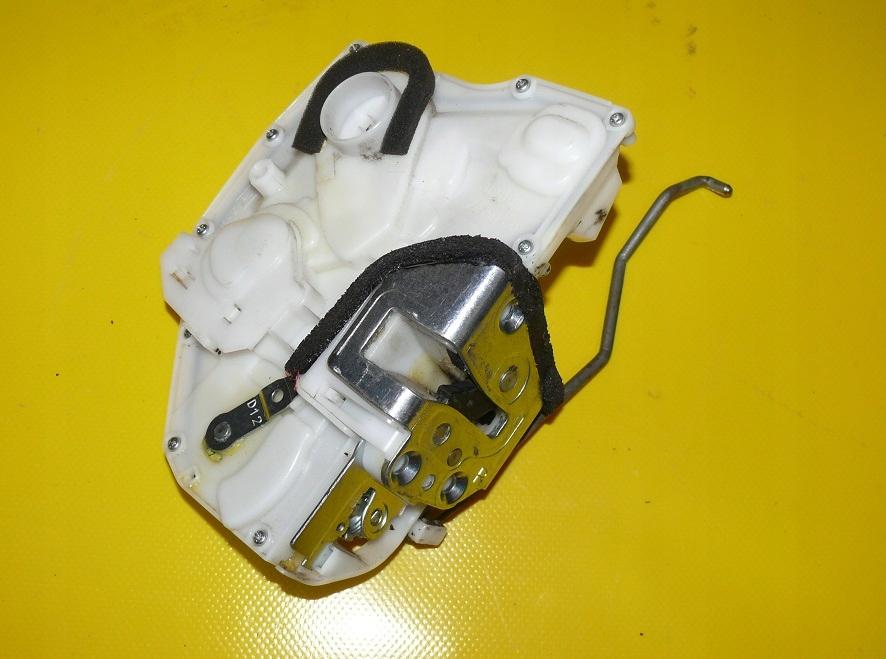 7 - ЗАМОК ПЕРЕДНЕЙ ПРАВОЙ ДВЕРИ ДЛЯ SUZUKI SX4 SX-4 И 06-09 EU