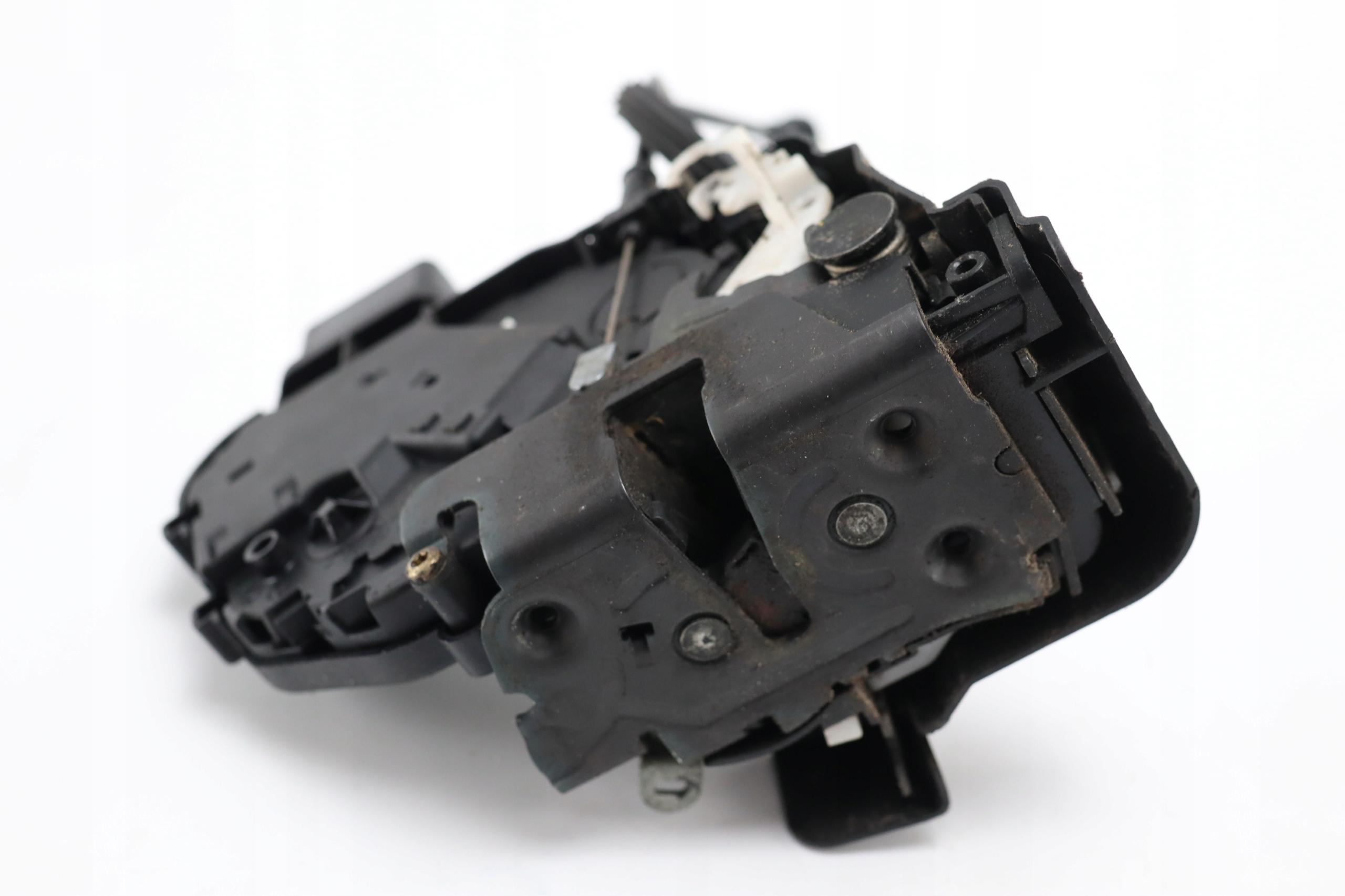 Замок передней правой двери VOLVO V50 S40 II 30699793