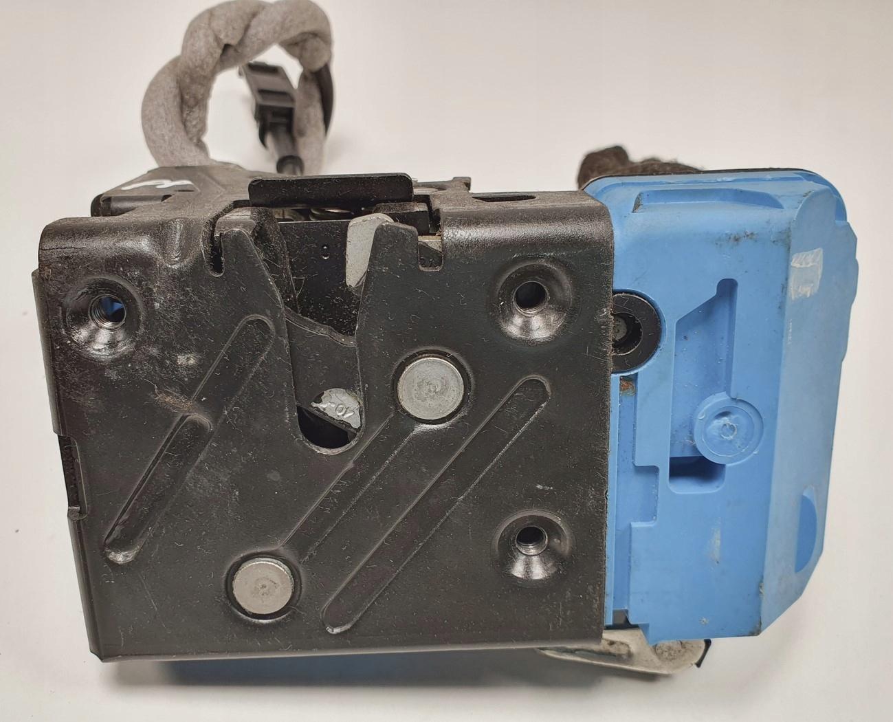 ЗАМОК ПЕРЕДНЬОЇ ПРАВОЇ ДВЕРІ VOLVO XC90 І ЄВРОПА