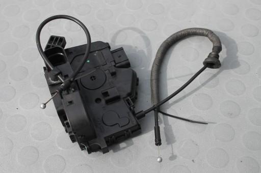 ЗАМОК ДВЕРИ ПРАВЫЙ ЗАДНИЙ ЗАДНИЙ 81420-1P020 KIA VENGA