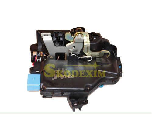 98370095201 - ЗАМОК ПРАВОЙ ДВЕРИ VW GOLF V JETTA SEAT OCTAVIA II