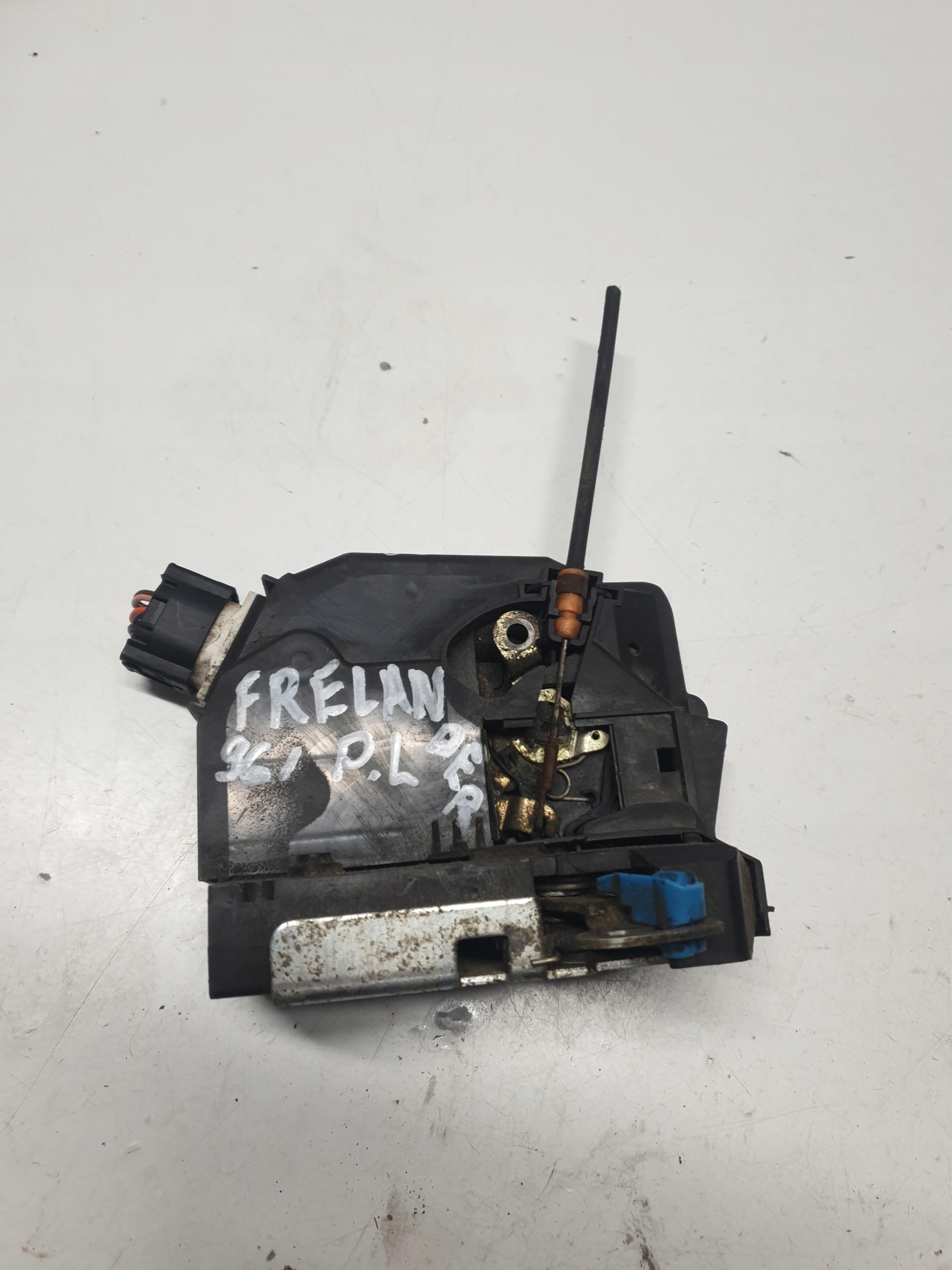 ЗАМОК ПЕРЕДНЕЙ ЛЕВОЙ ДВЕРИ LAND ROVER FREELANDER