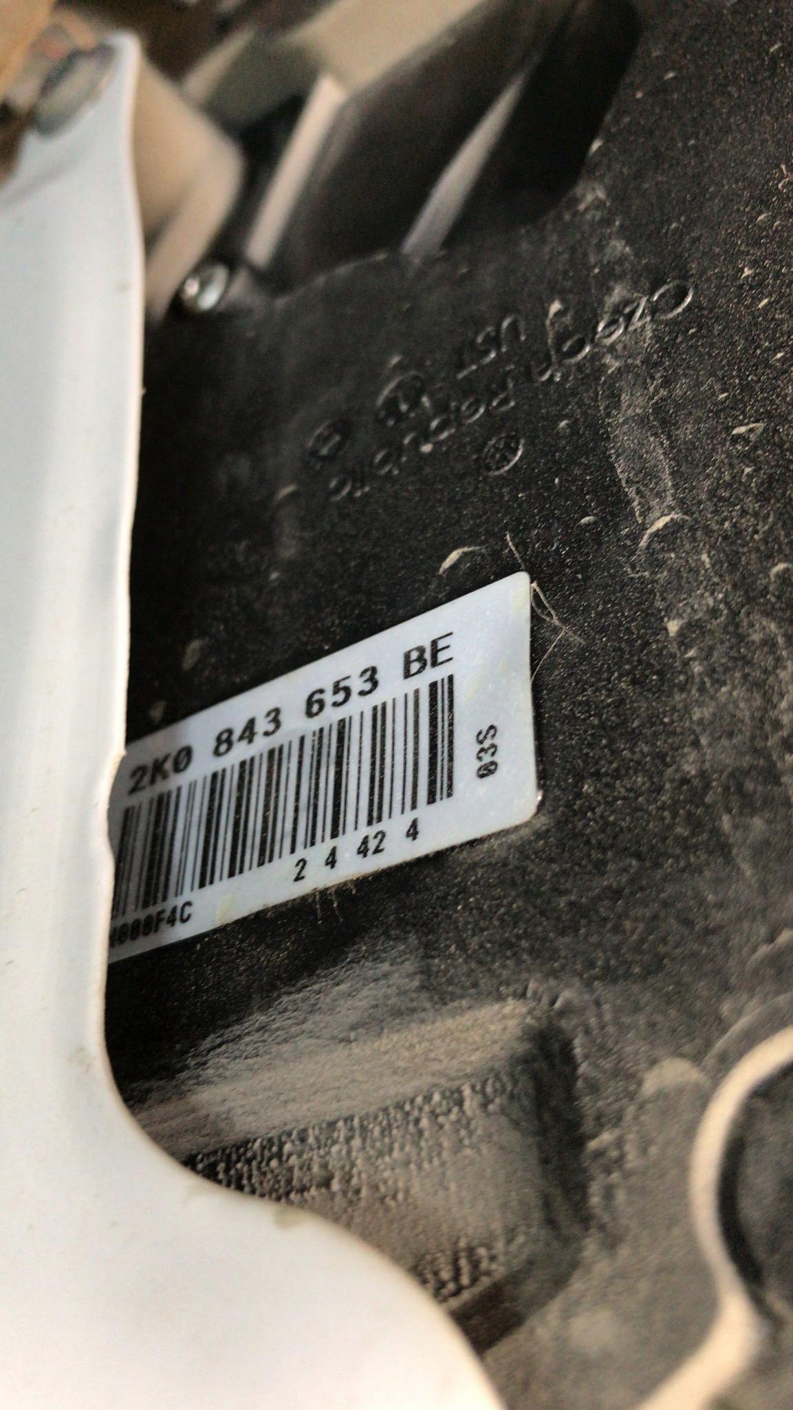 ЗАМОК РОЗСУВНИХ ДВЕРЕЙ ЛІВИЙ VW CADDY 2K0843653BE