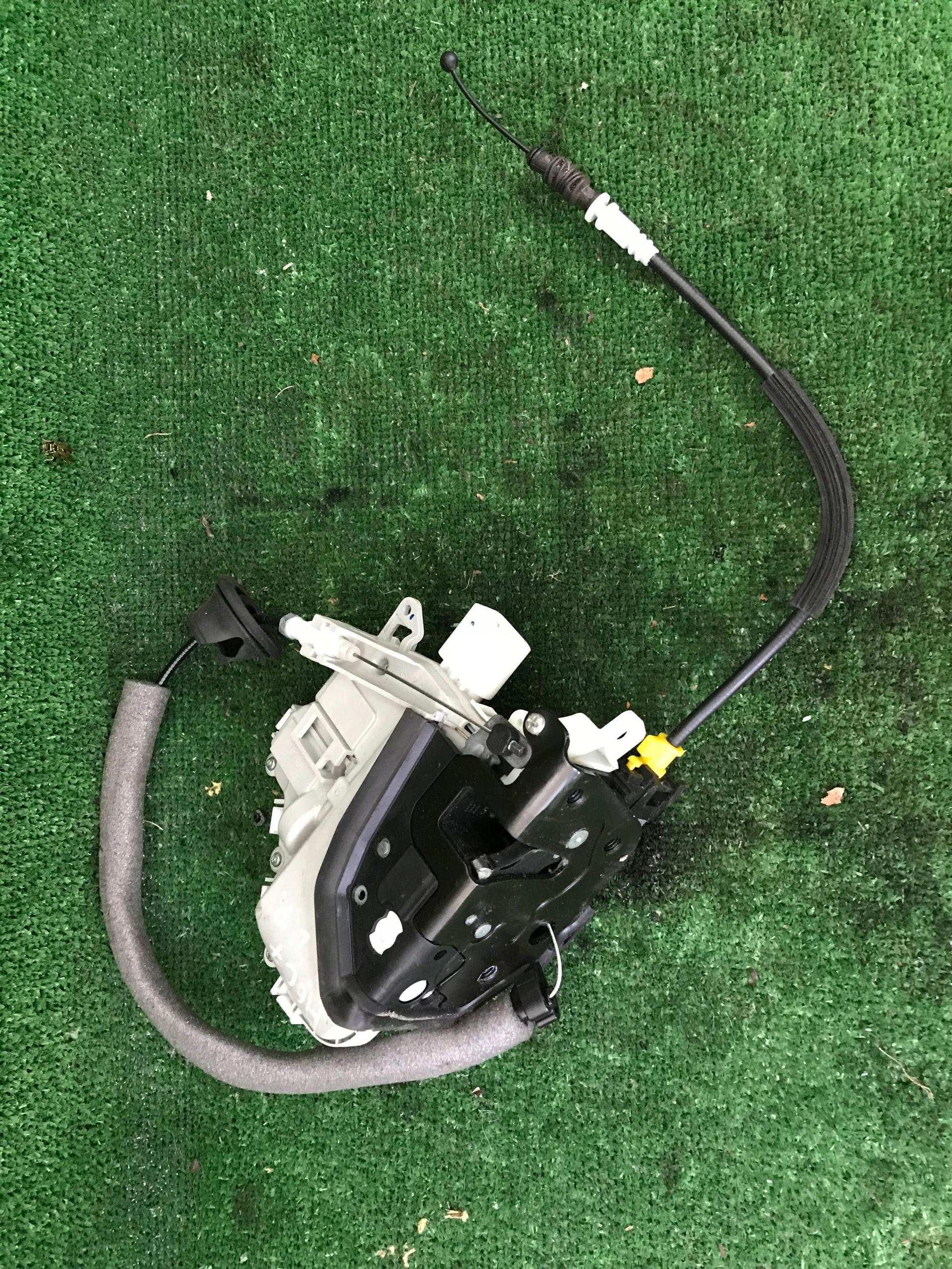 8J1 837 - Замок двери передний передний левый AUDI A6 C7 EU 7PIN