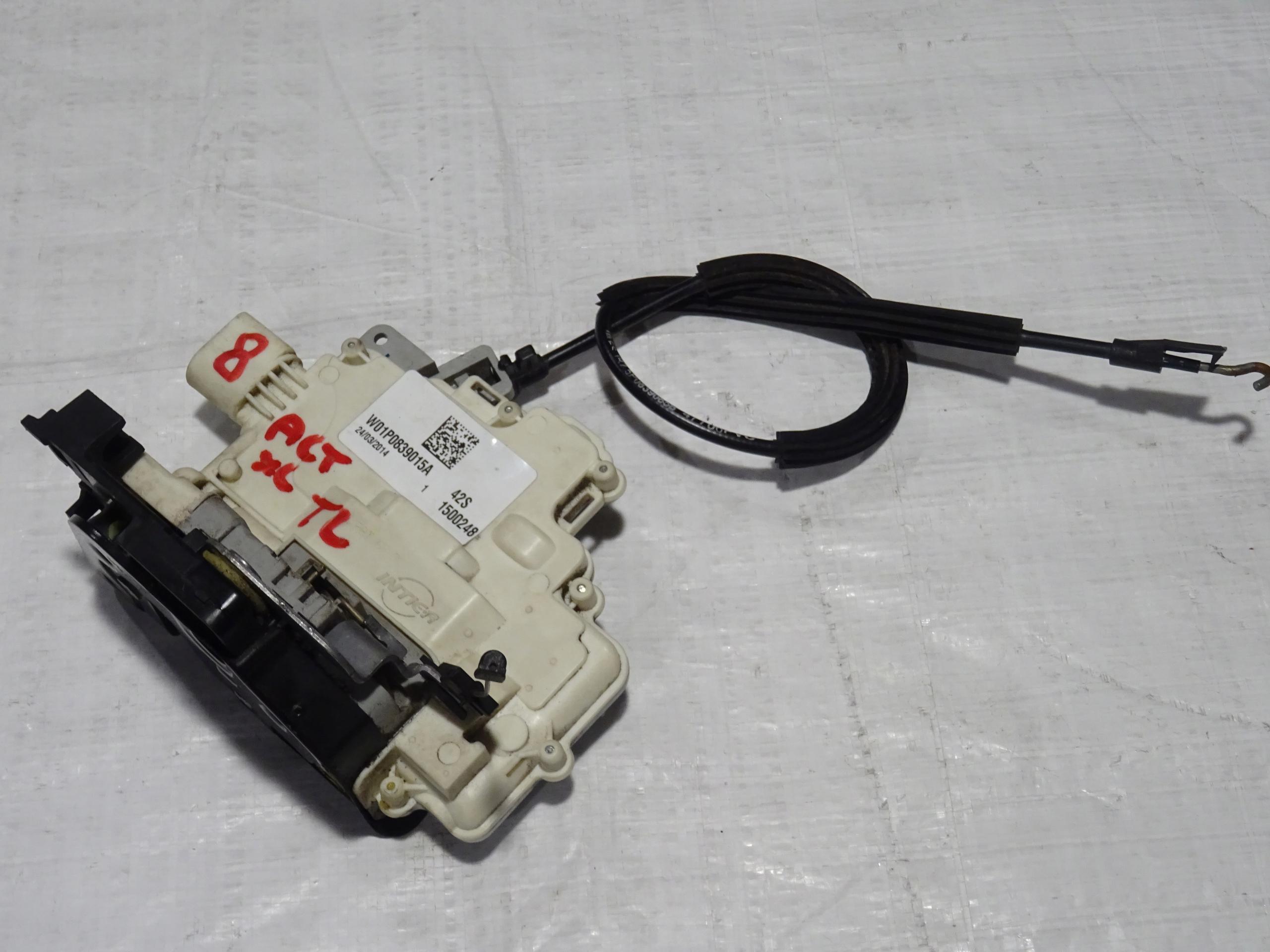 1P0839015A - ЗАМОК ДВЕРИ ЗАДНИЙ ЛЕВЫЙ SEAT ALTEA TOLEDO 3 8 КОНТАКТОВ