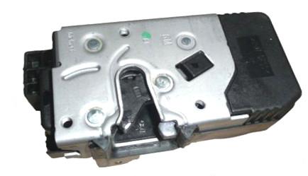 8200282303 - Замок дверей задній центральний TRAFIC II VIVARO 01-14 r