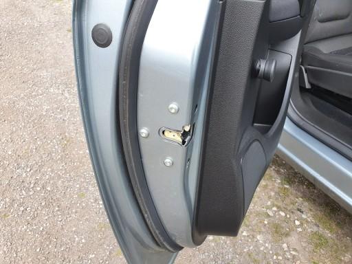 13279837 - ЗАМОК ДВЕРИ ЗАДНИЙ ПРАВЫЙ OPEL MERIVA B