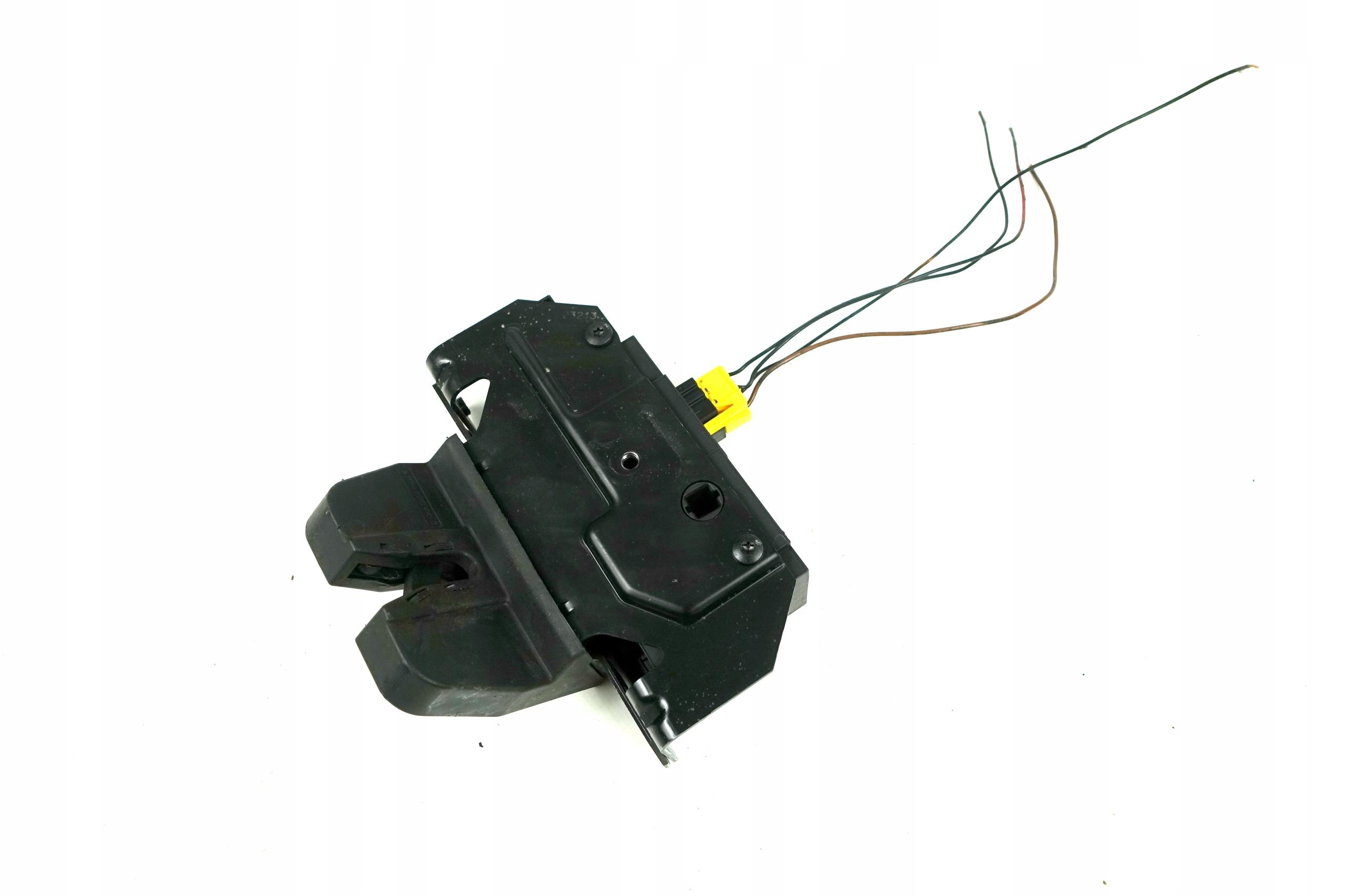 ЗАМОК ЗАДНІХ ДВЕРЕЙ БАГАЖНИКА OPEL VECTRA C УНІВЕРСАЛ SIGNUM