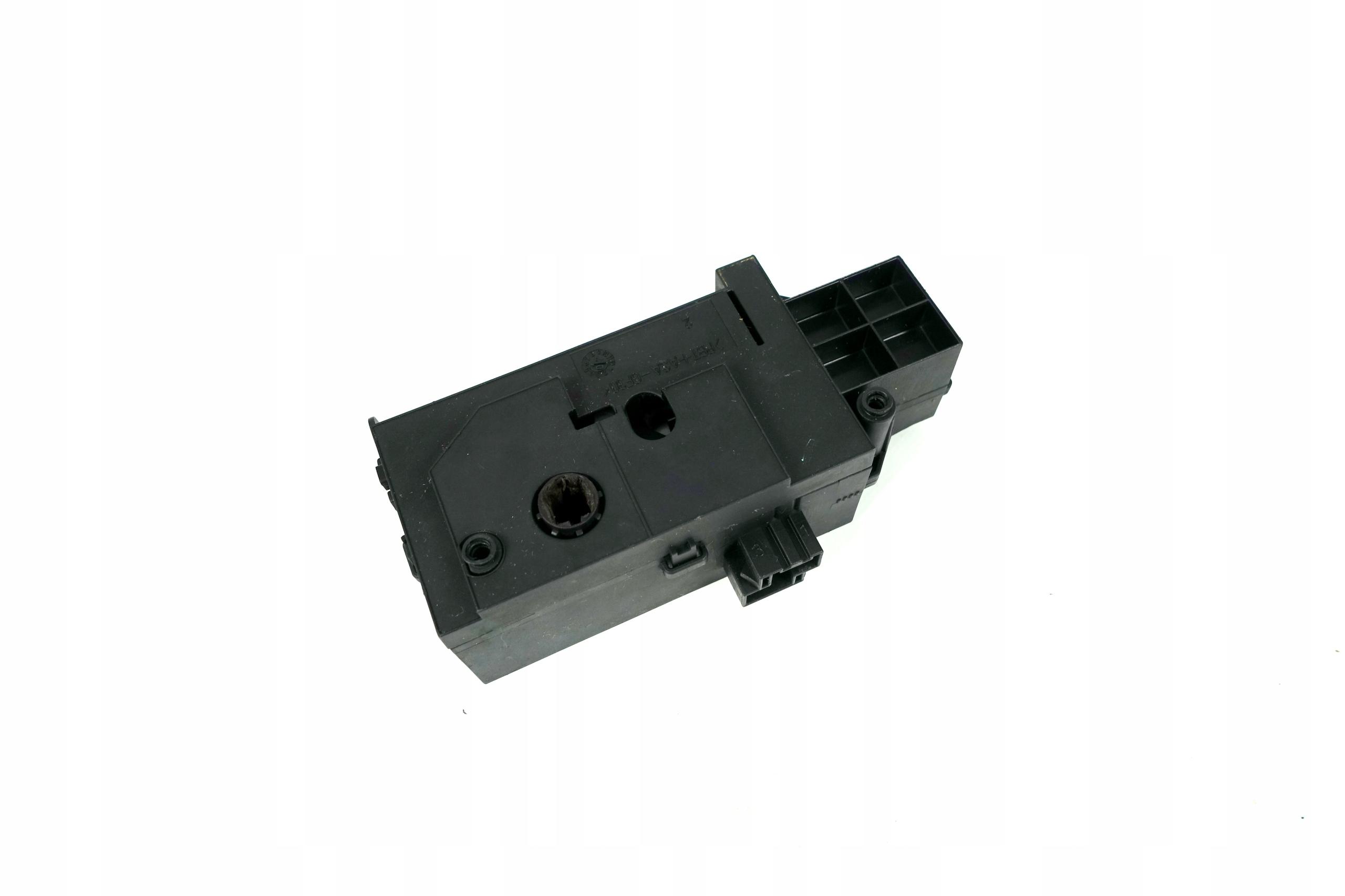 ЗАМОК ЗАДНІХ ДВЕРЕЙ БАГАЖНИКА OPEL VECTRA C УНІВЕРСАЛ SIGNUM