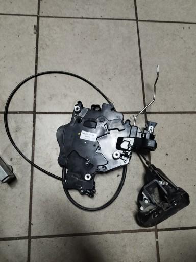Замок левой раздвижной двери 7H0843653DH VW T5