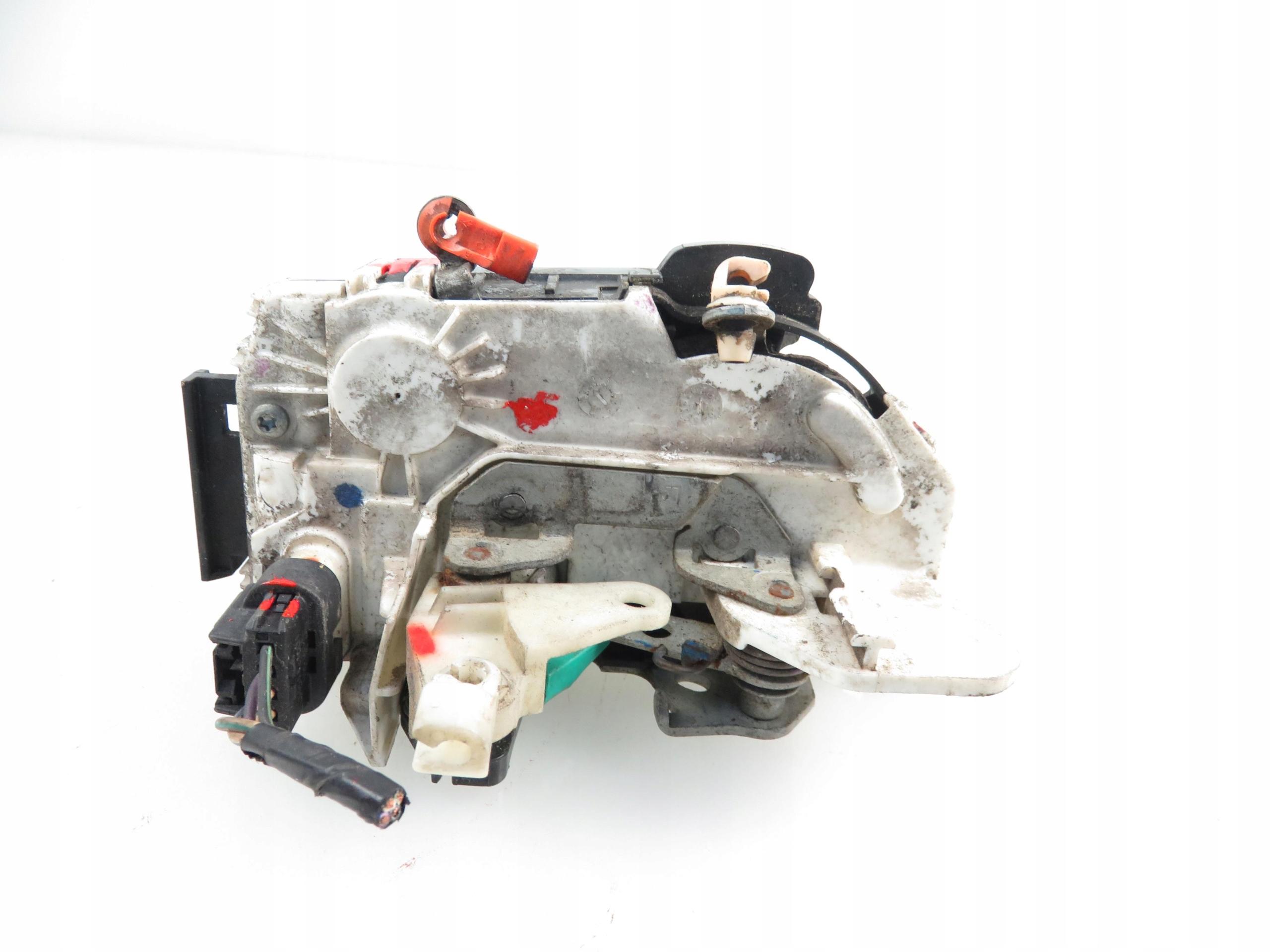 ЗАМОК ПЕРЕДНІЙ ЛІВИЙ DODGE CALIBER