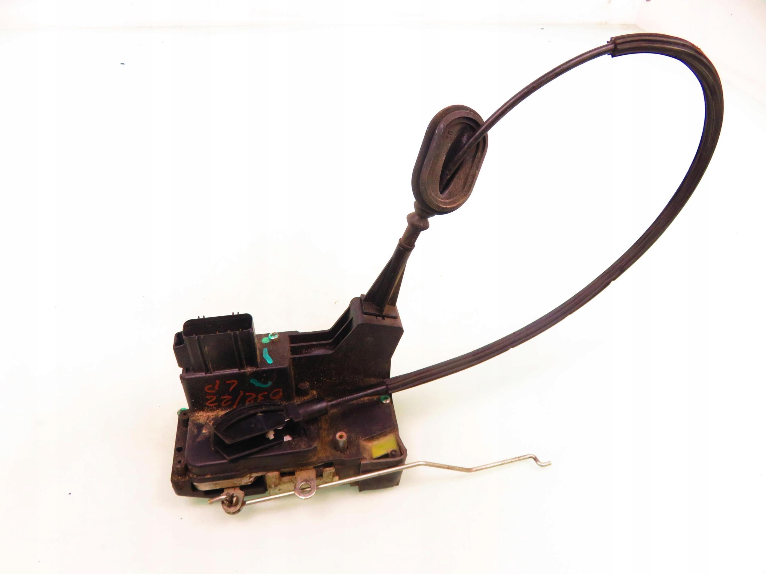 ЗАМОК ПЕРЕДНІЙ ЛІВИЙ ДЛЯ FORD FIESTA MK5 V 8 PIN