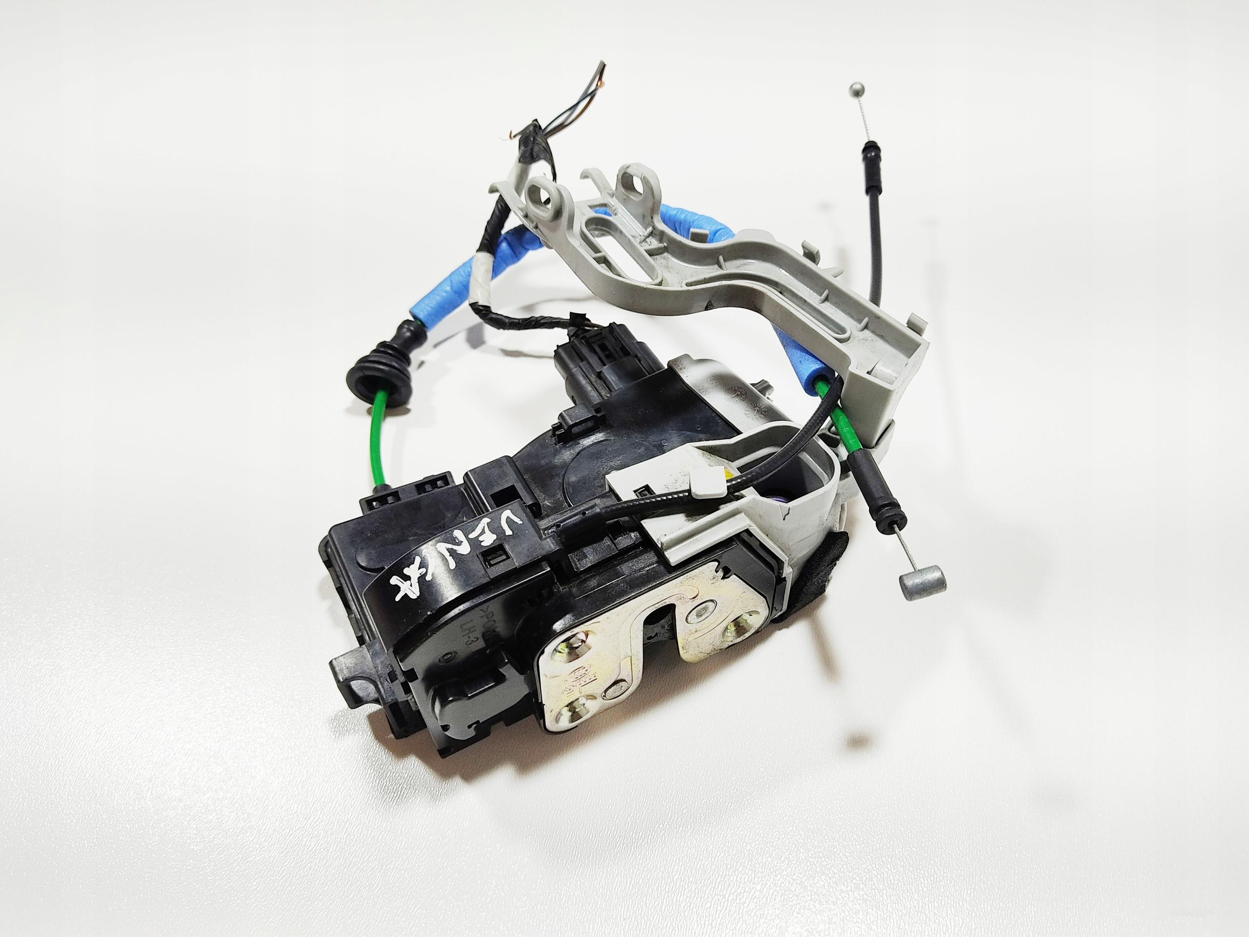 81310-1P000 813101P000 - ЗАМОК ЛЕВЫЙ ПЕРЕДНИЙ ПЕРЕДНИЙ KIA VENGA 2009-19 ЕВРОПА