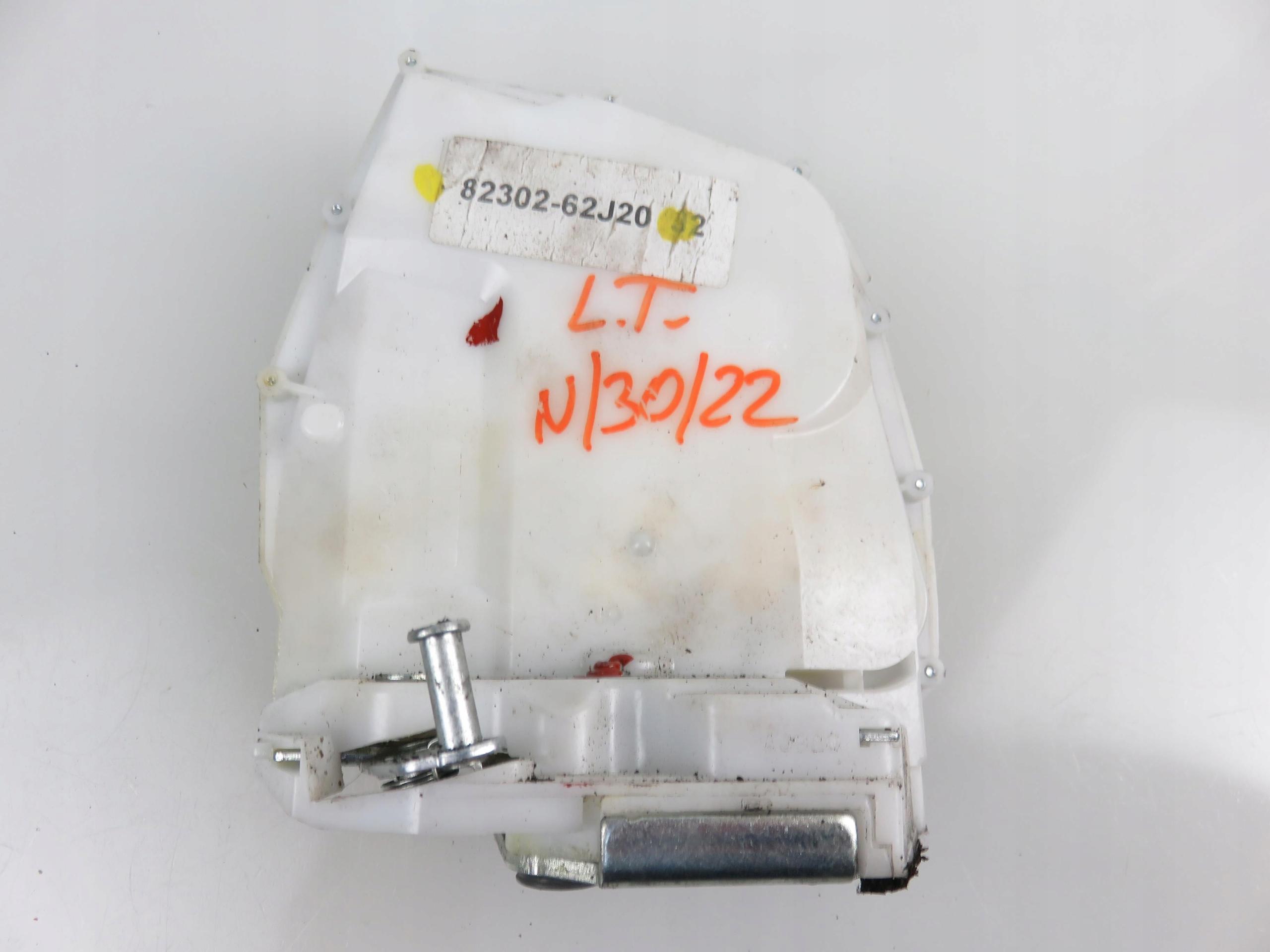 ЗАМОК ЛЕВЫЙ ЗАДНИЙ SUZUKI SWIFT III 8230262J20