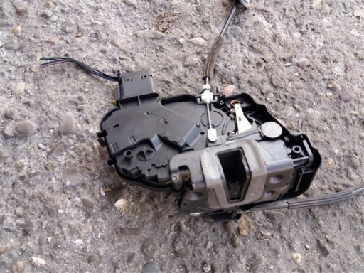 ЗАМОК ПЕРЕДНИЙ ПРАВИЙ RANGE ROVER SPORT L320 EUROPA 10P 10PIN FQJ000207