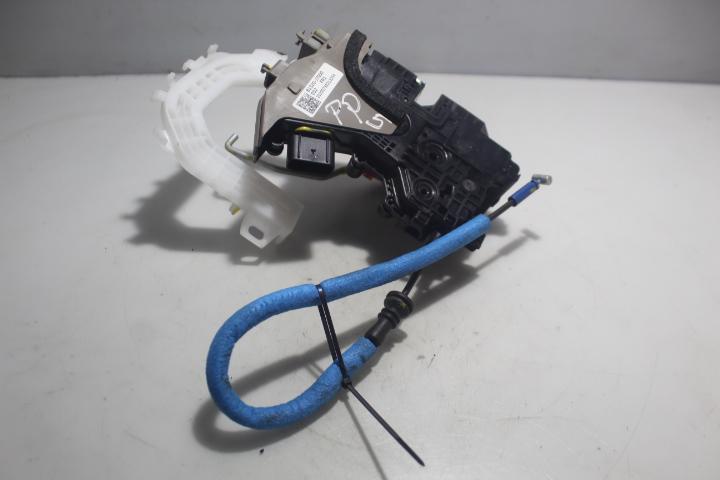 ЗАМОК ПЕРЕДНЕЙ ПРАВОЙ ДВЕРИ KIA CEED III