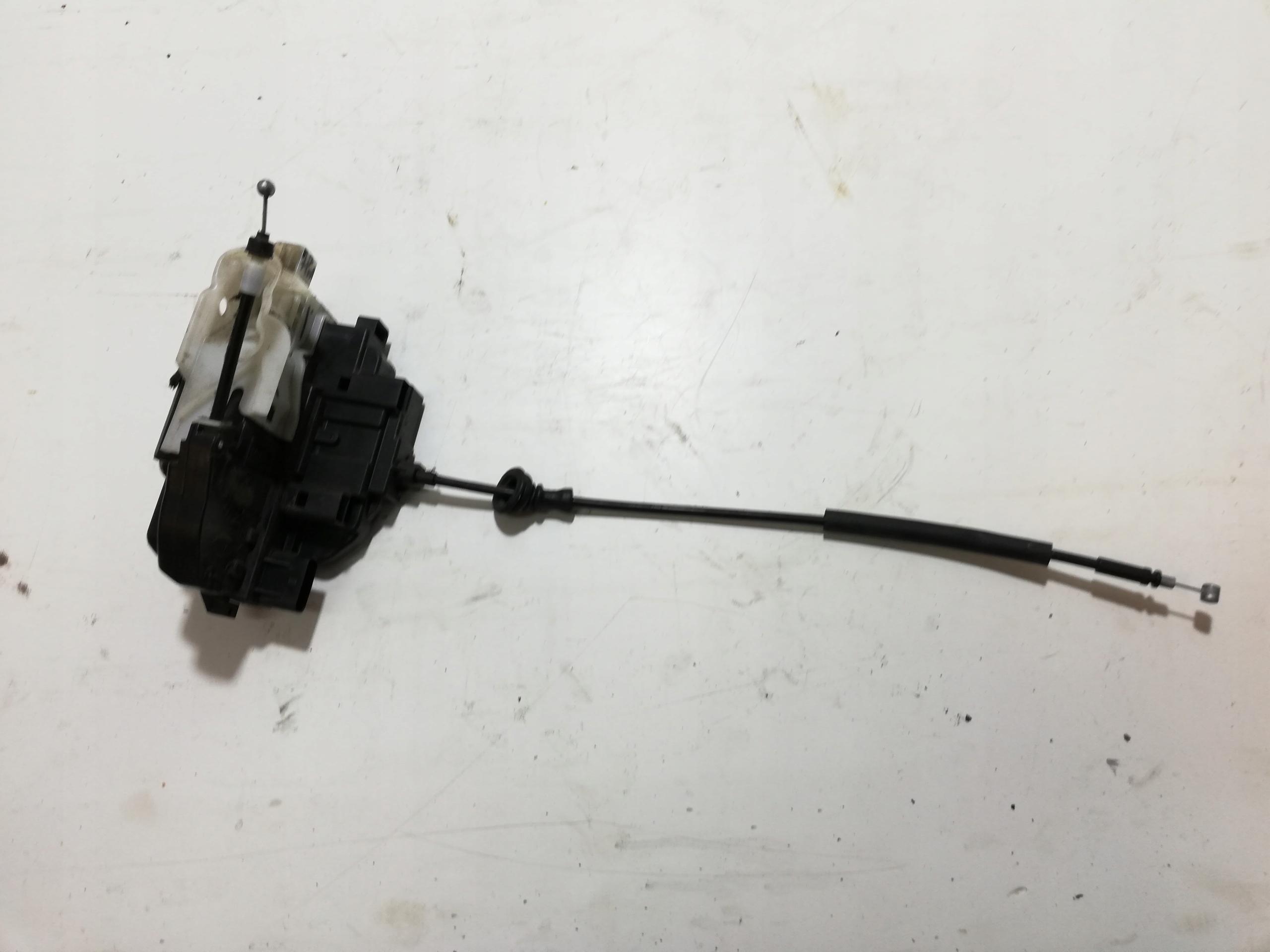 ЗАМОК ПЕРЕДНІЙ ПРАВИЙ KIA CEED 06-12 ЄВРОПА 7 КОНТАКТІВ