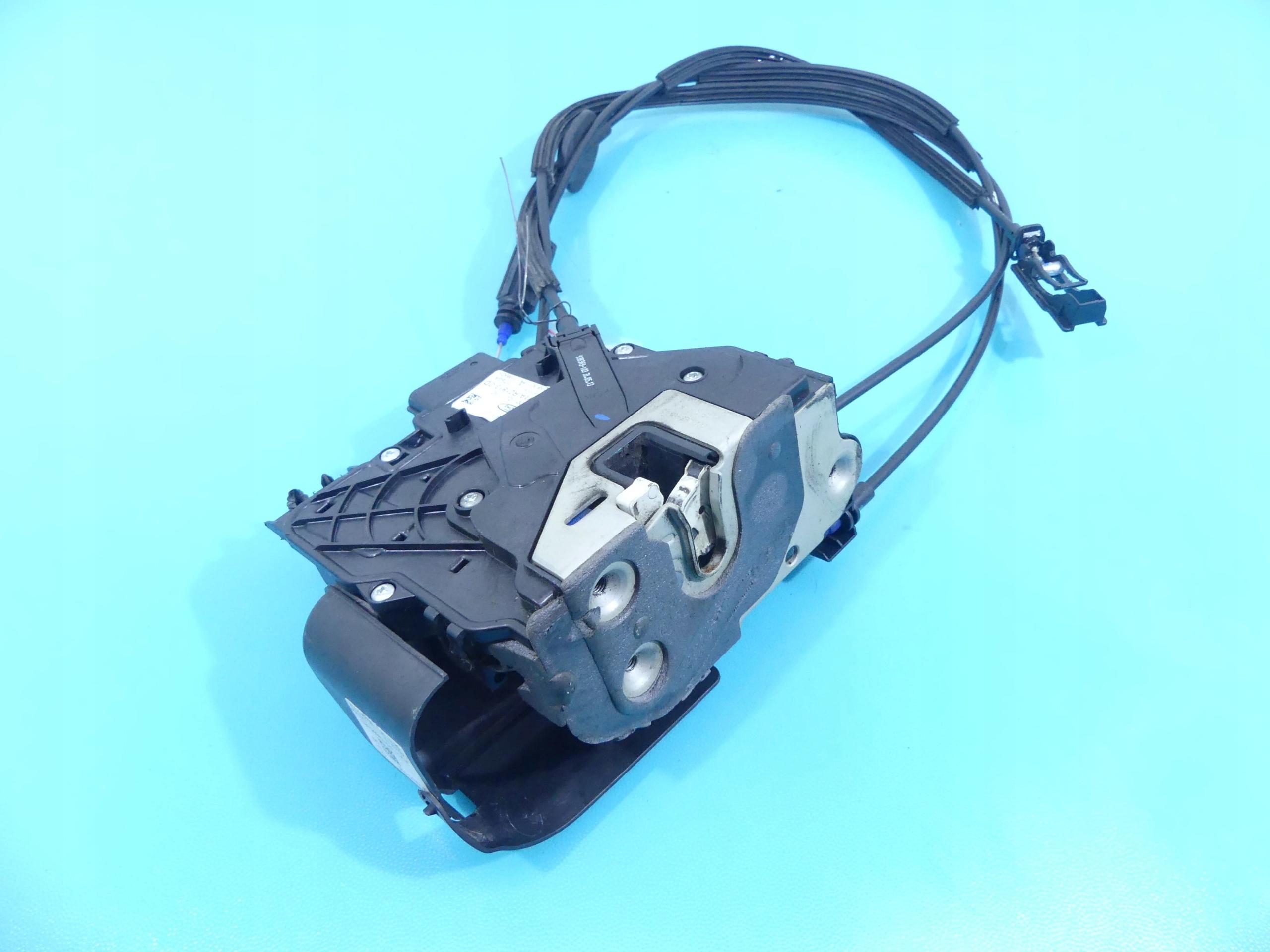 AV1A-R21813-CD - ЗАМОК ПЕРЕДНІЙ ЛІВИЙ 10 PIN FORD B-MAX 12-17 ЄВРОПА