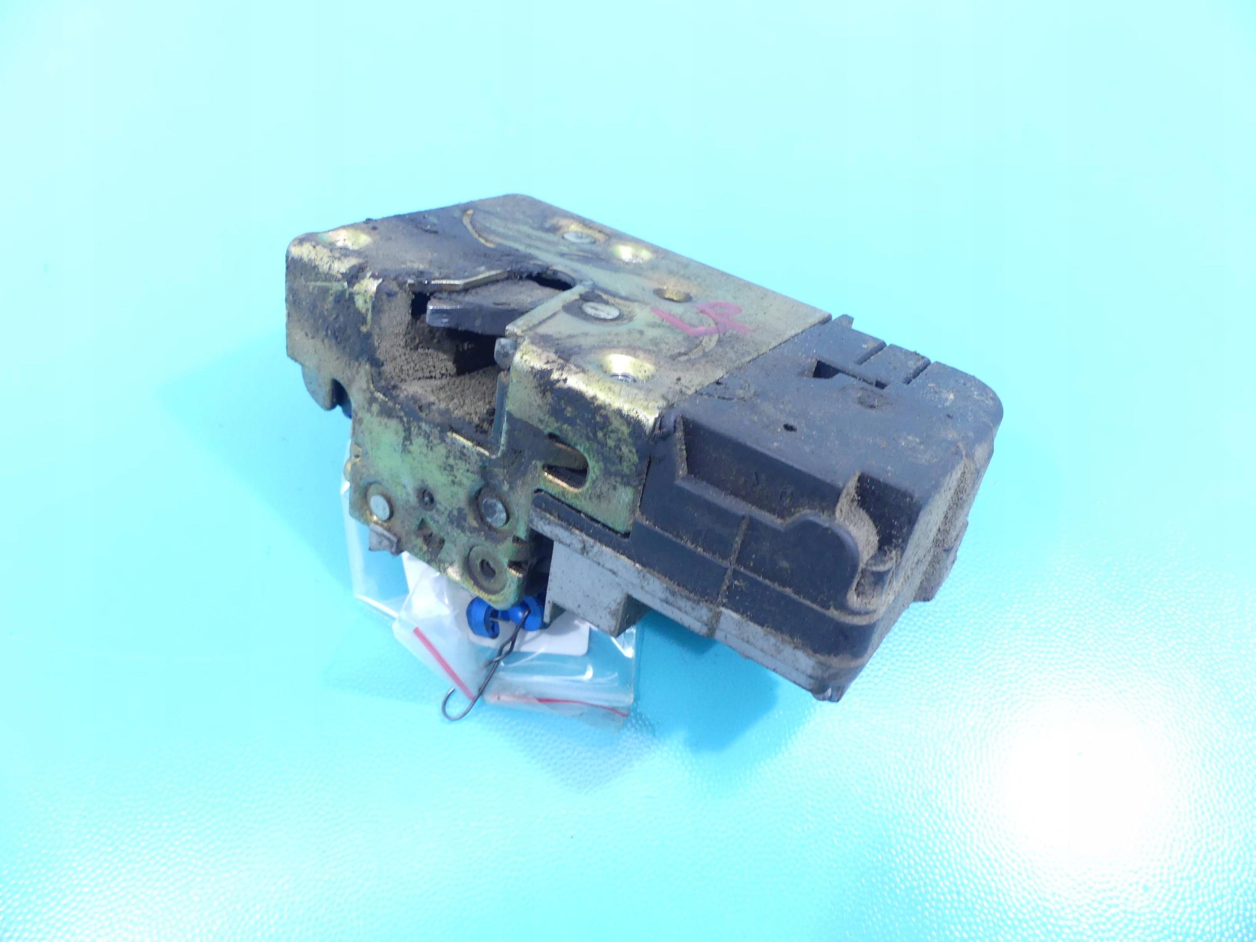 ЗАМОК ПЕРЕДНИЙ ЛЕВЫЙ 6PIN CITROEN BERLINGO И 96-08 EU