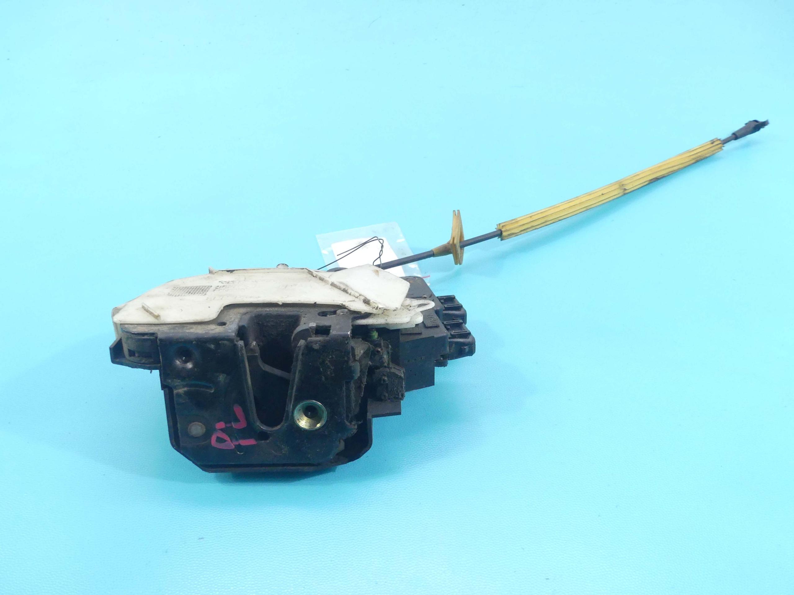 8626271 - Замок передній лівий 7 PIN VOLVO V70 і 96-00 Європа