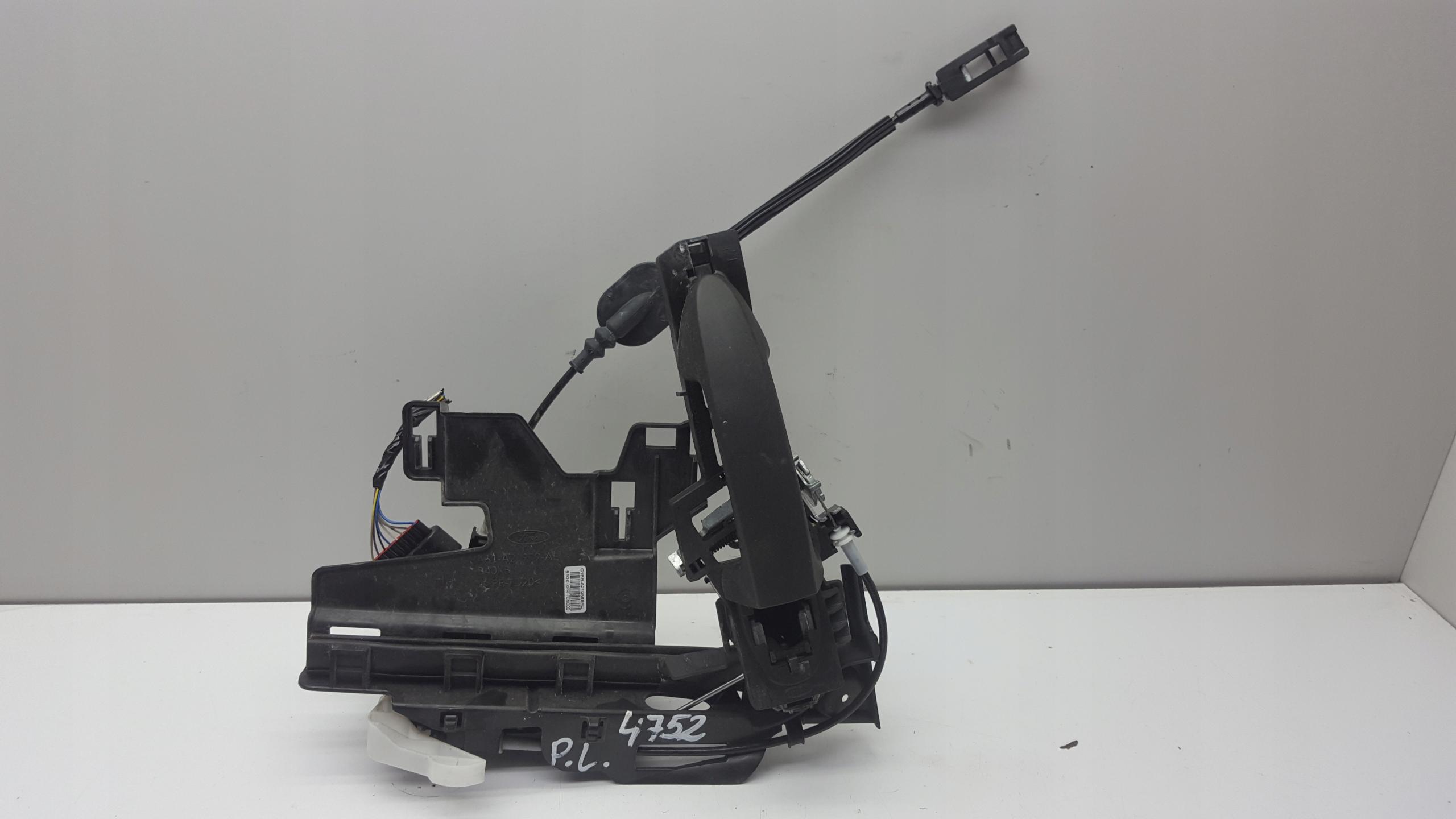 Замок передний левый для FORD FIESTA MK7 8A61-A21979-AE